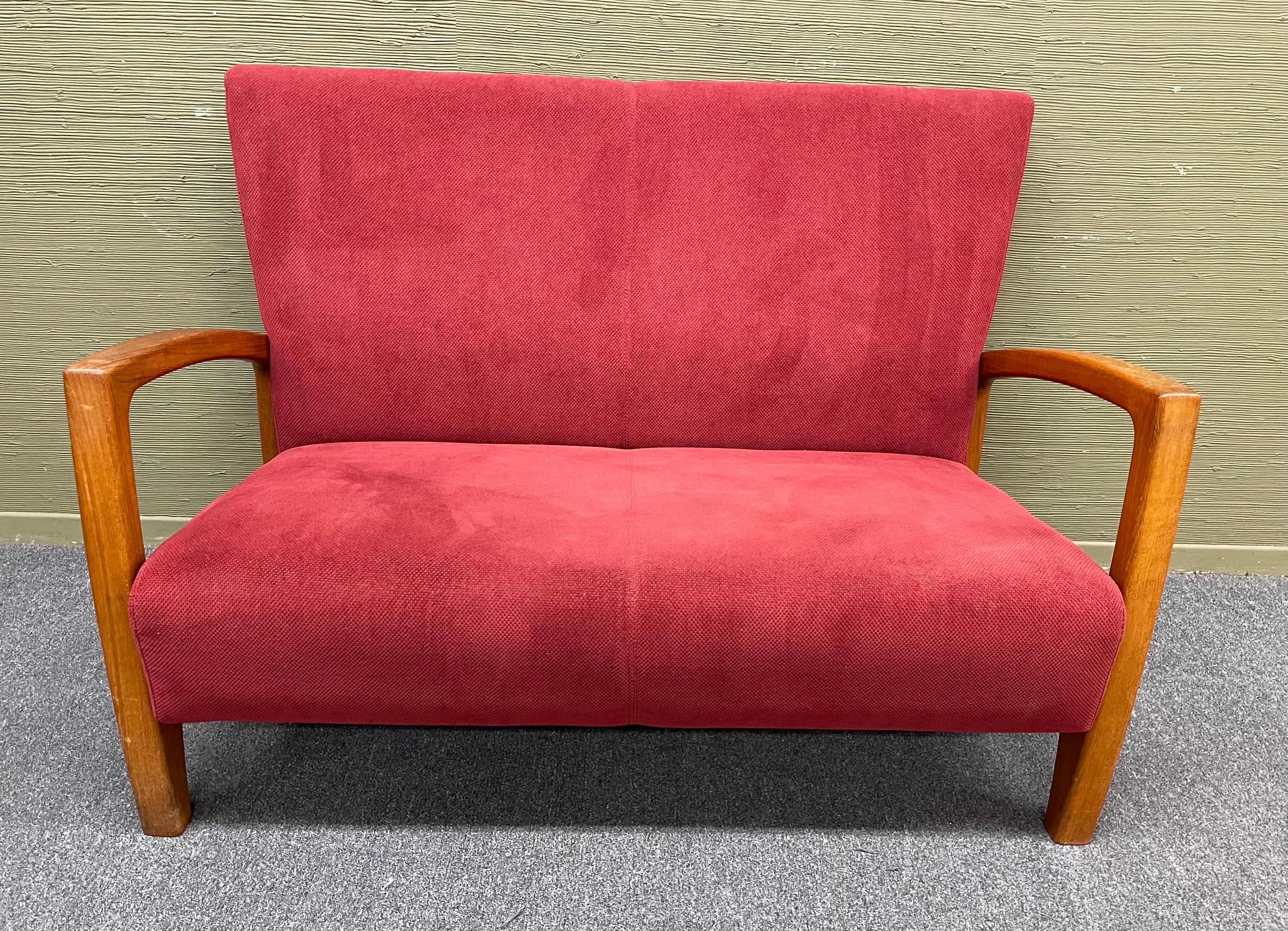 MCM Danish Modern Love Seat / Settee with Teak Frame For Sale 6