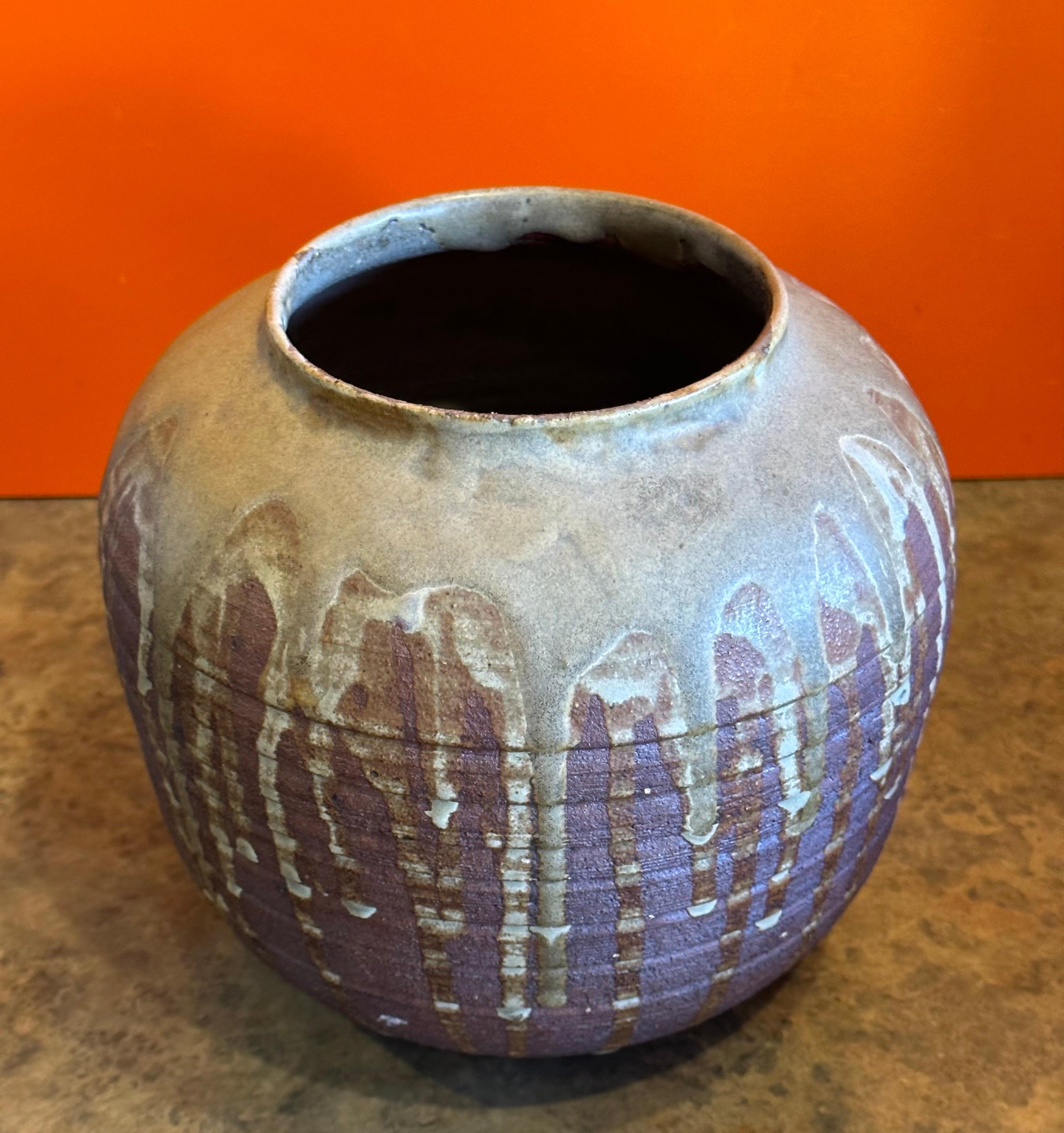 MCM Drip Glaze Studio Pottery Stoneware Vase by Del Soto In Good Condition For Sale In San Diego, CA