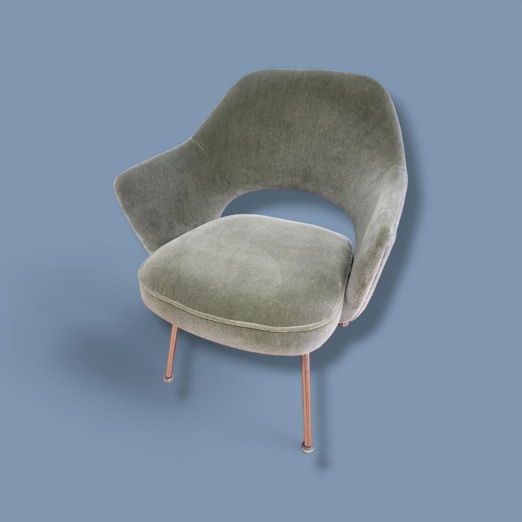 Mid-Century Modern MCM Eero Saarinen for Knoll Executive Armchair Newly Upholstered in Sage Mohair For Sale