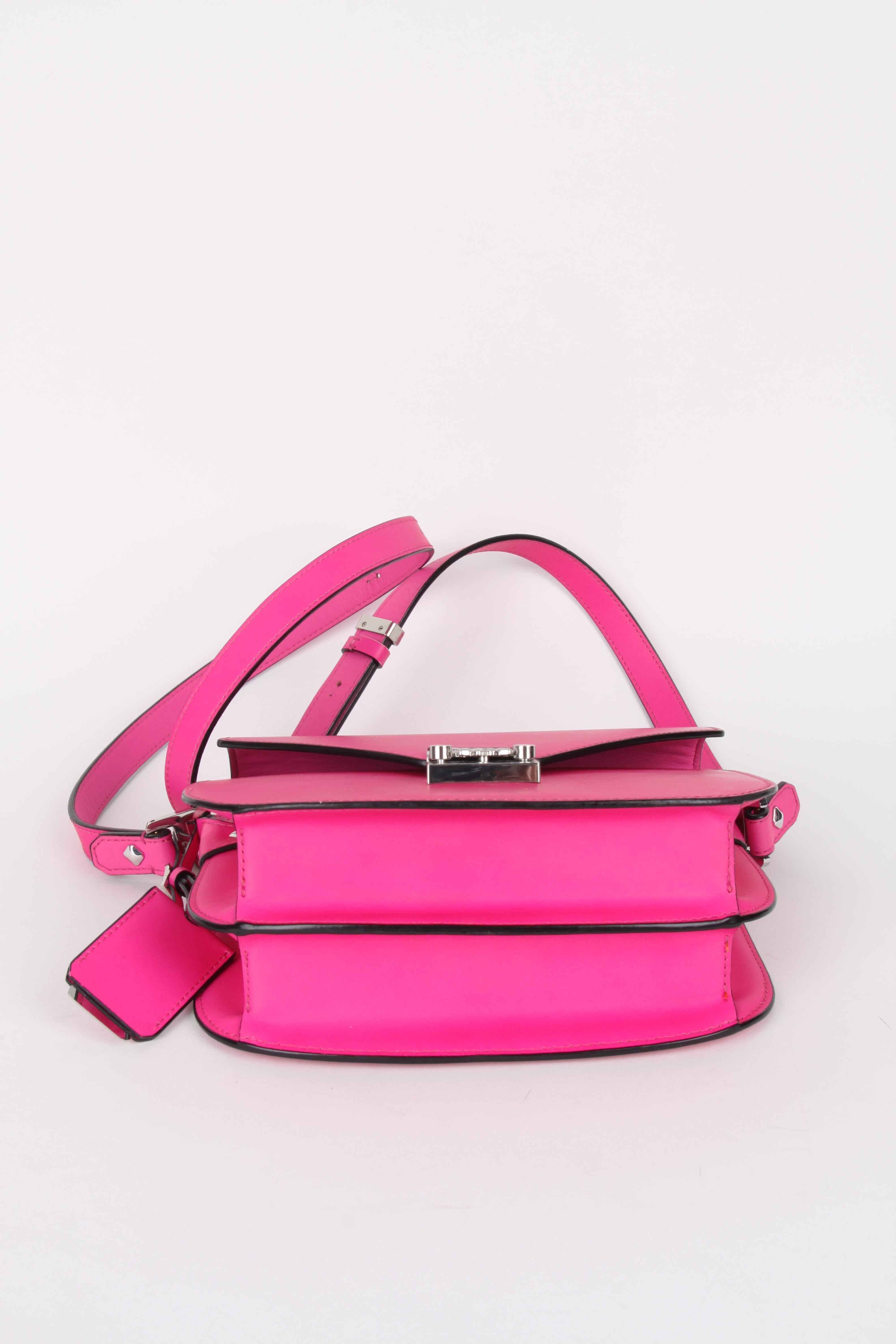 MCM Electric Pink Patricia Calfskin Crossbody Bag In Excellent Condition For Sale In Baarn, NL