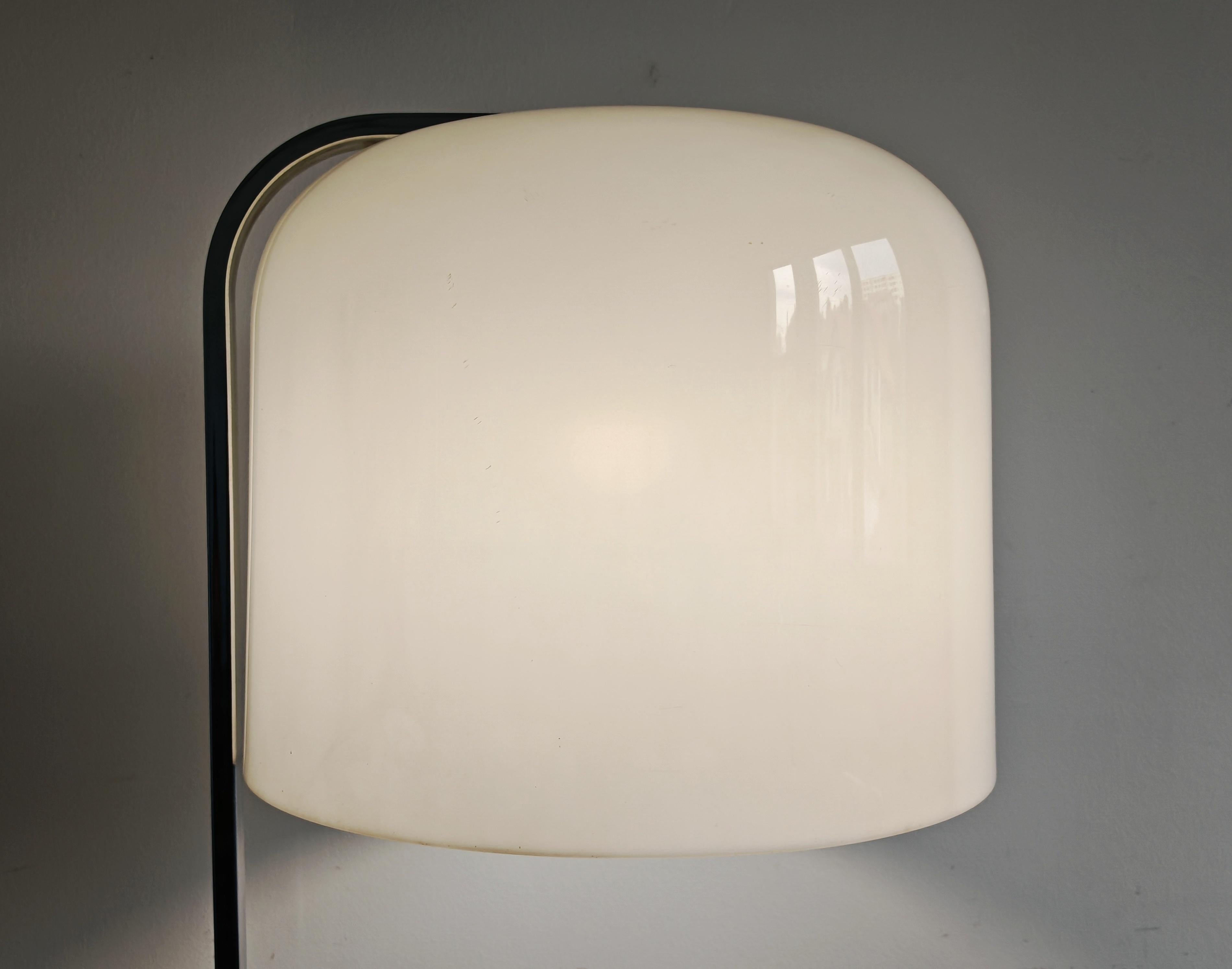 Lampada da terra MCM della serie Alvise di Luigi Massoni & Massoni per Guzzini, Yugoslavia 1960 In condizioni buone in vendita a Beograd, RS