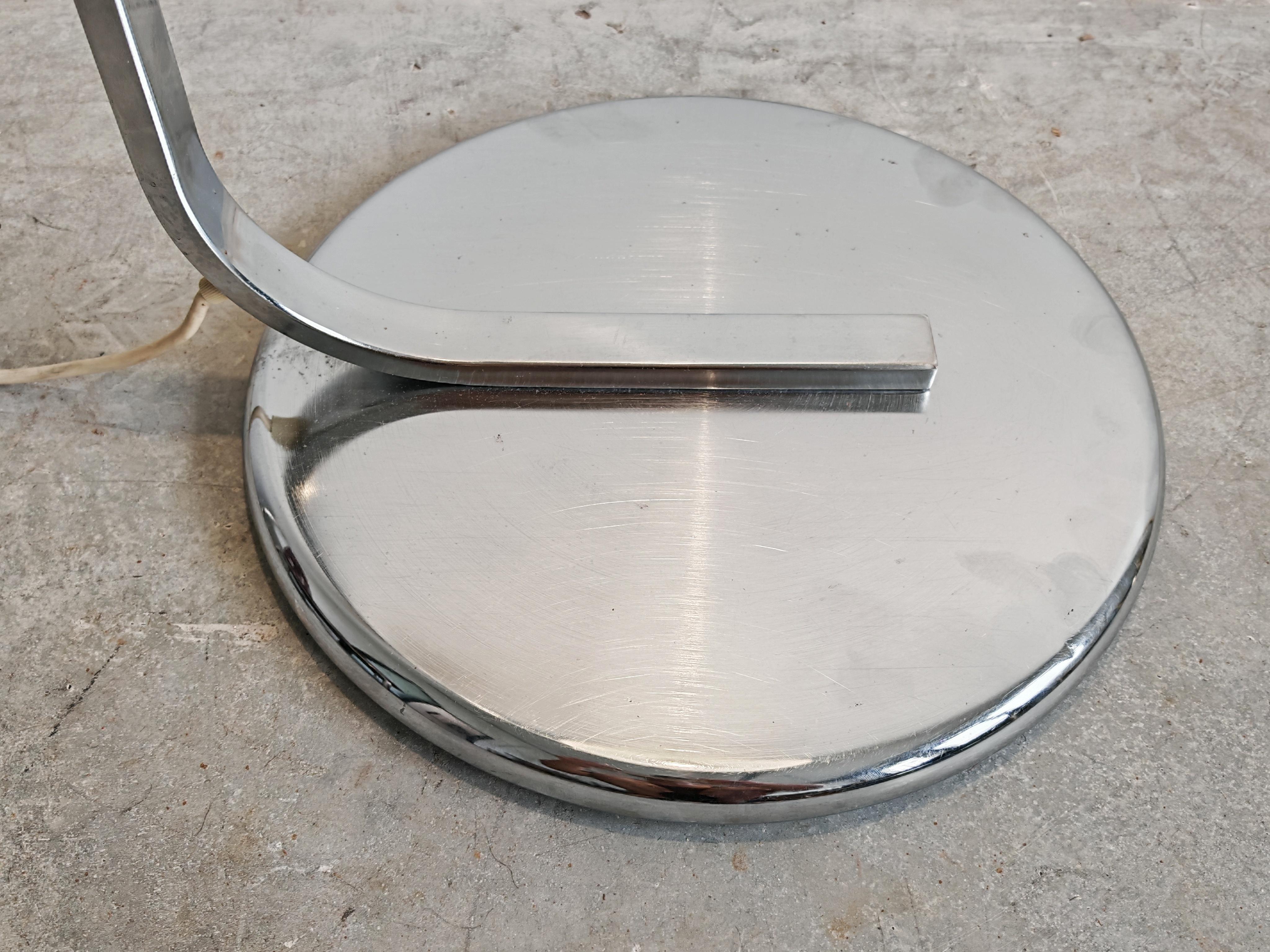 Metà XX secolo Lampada da terra MCM della serie Alvise di Luigi Massoni & Massoni per Guzzini, Yugoslavia 1960 in vendita