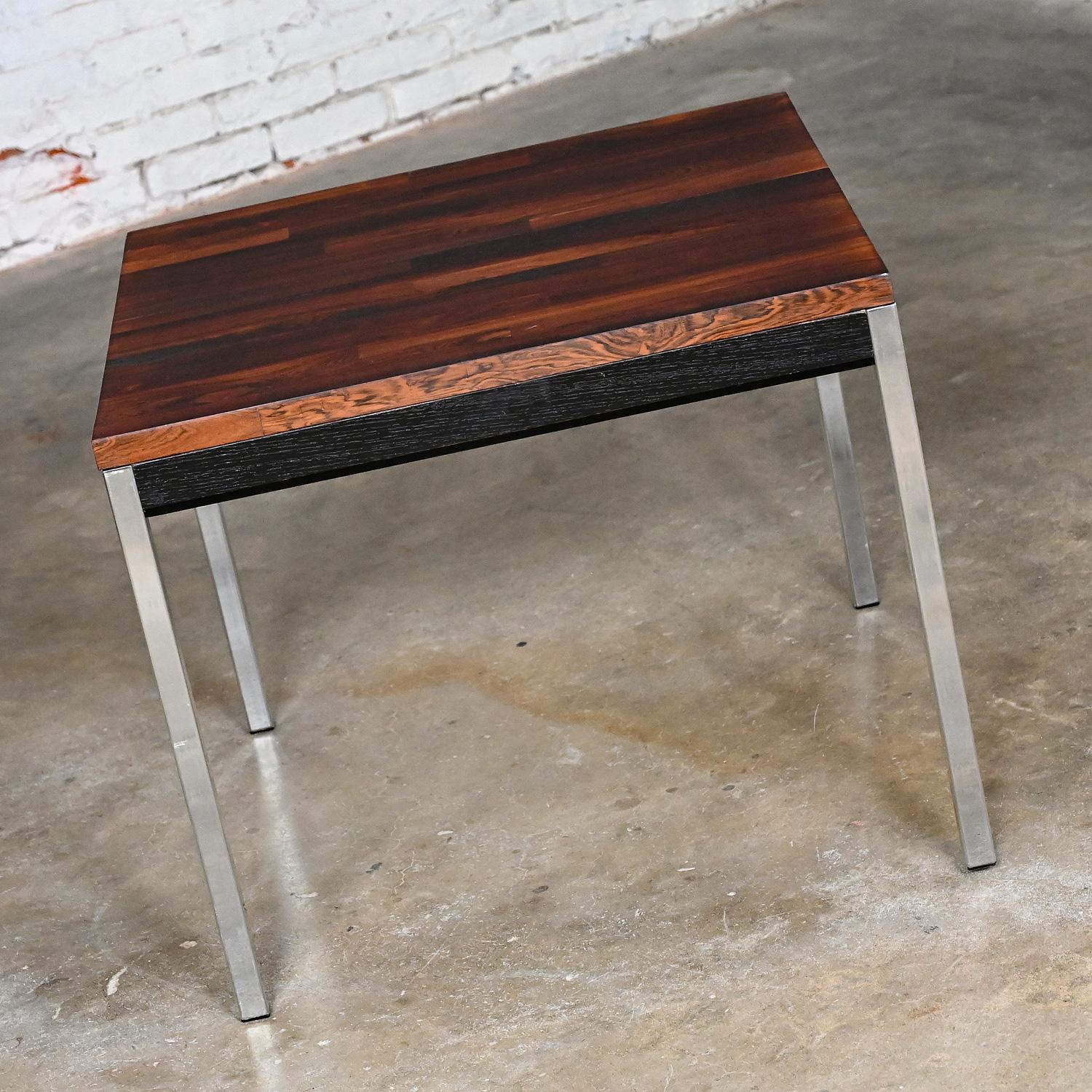 Mid-Century Modern Table d'appoint MCM Founders Furniture en ébène et bois de rose chromé CDP#47133 David Parmelee en vente