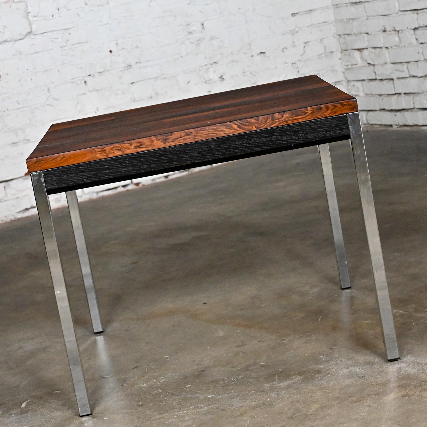 Américain Table d'appoint MCM Founders Furniture en ébène et bois de rose chromé CDP#47133 David Parmelee en vente