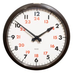 MCM Gents of Leicester 24 Hour Bakelite Wall Clock C.1960