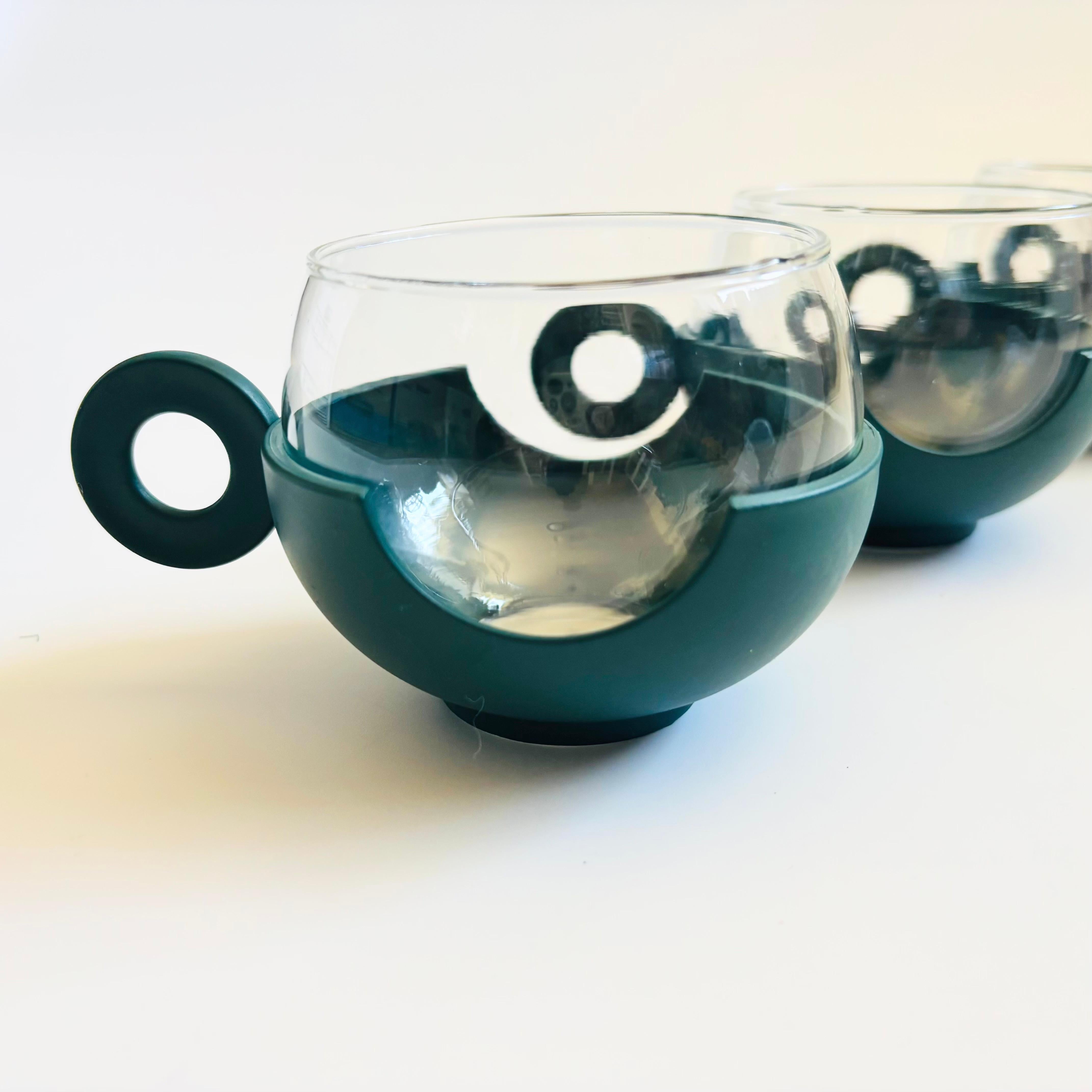 MCM Glasbecher in Kunststoffhaltern - 5er-Set (Moderne der Mitte des Jahrhunderts) im Angebot