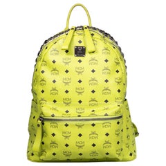 MCM Grüner Stark Visetos Rucksack aus Leder mit Nieten