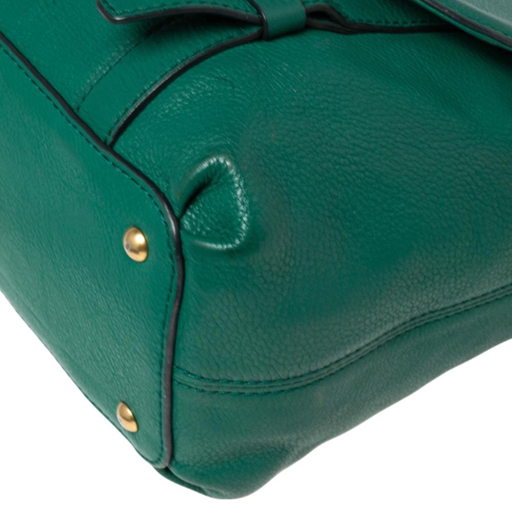 MCM Green Leather Top Handle Bag In Good Condition In Dubai, Al Qouz 2