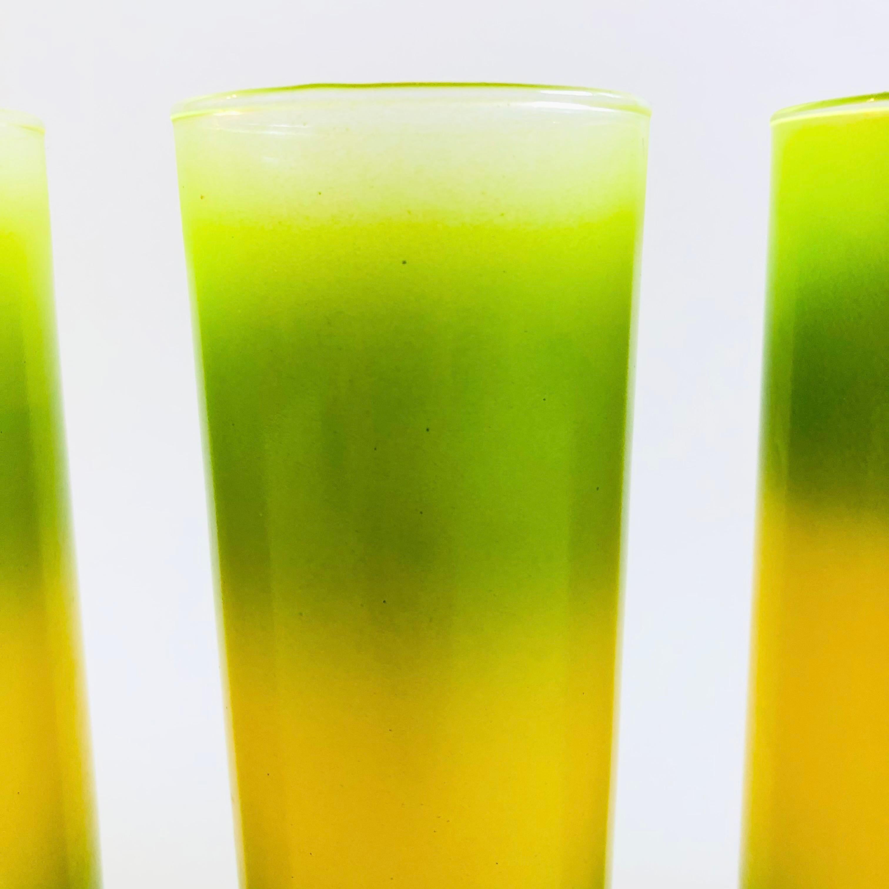 Gobelets Twist Blendo de MCM Vert Jaune - Lot de 6 Bon état - En vente à Fairfield, CA