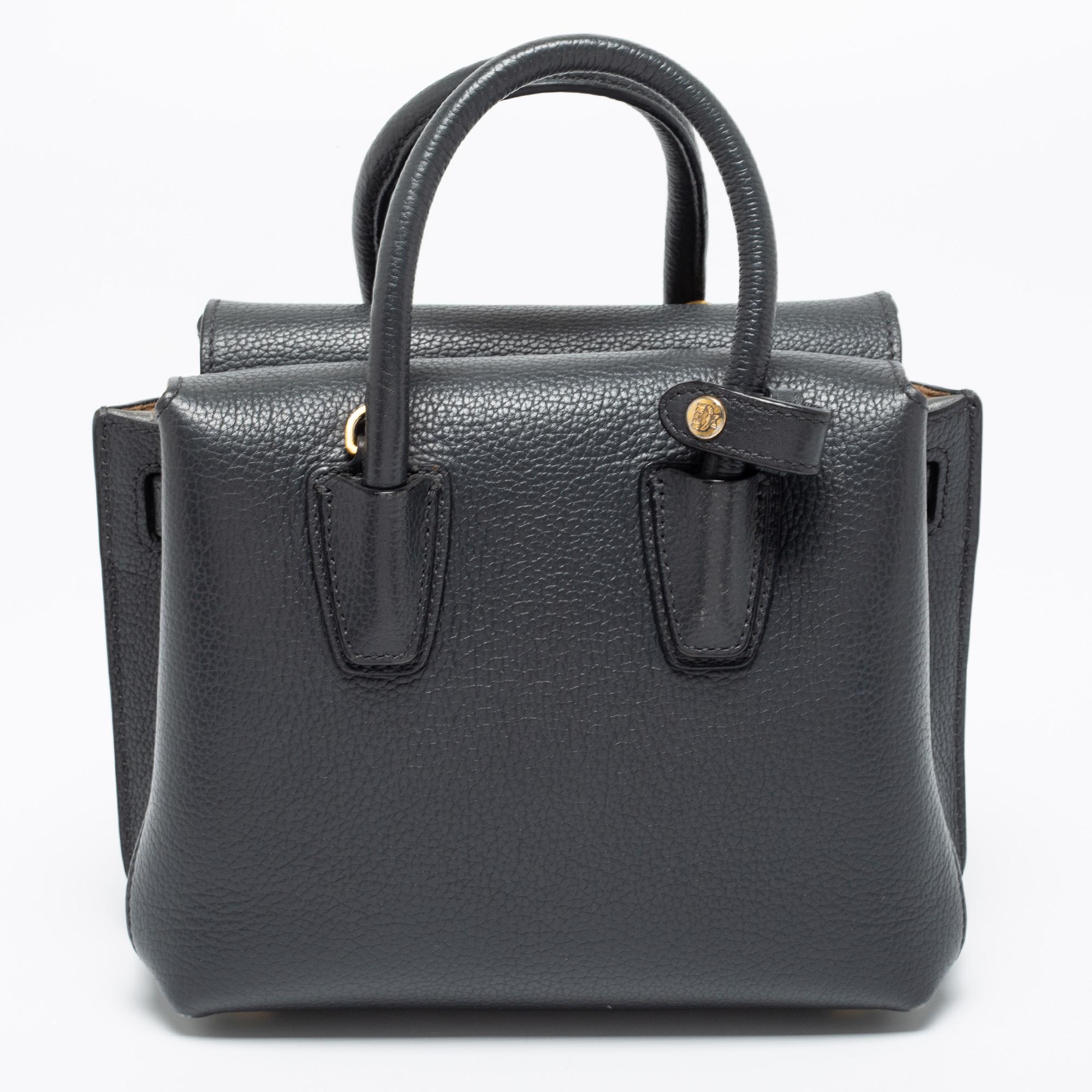 This tote from MCM is fashioned to be a constant pick for when you need a reliable bag that is full of style. It comes with a grey leather exterior and a spacious interior for your essentials.

Includes: Original Dustbag, Detachable Strap
