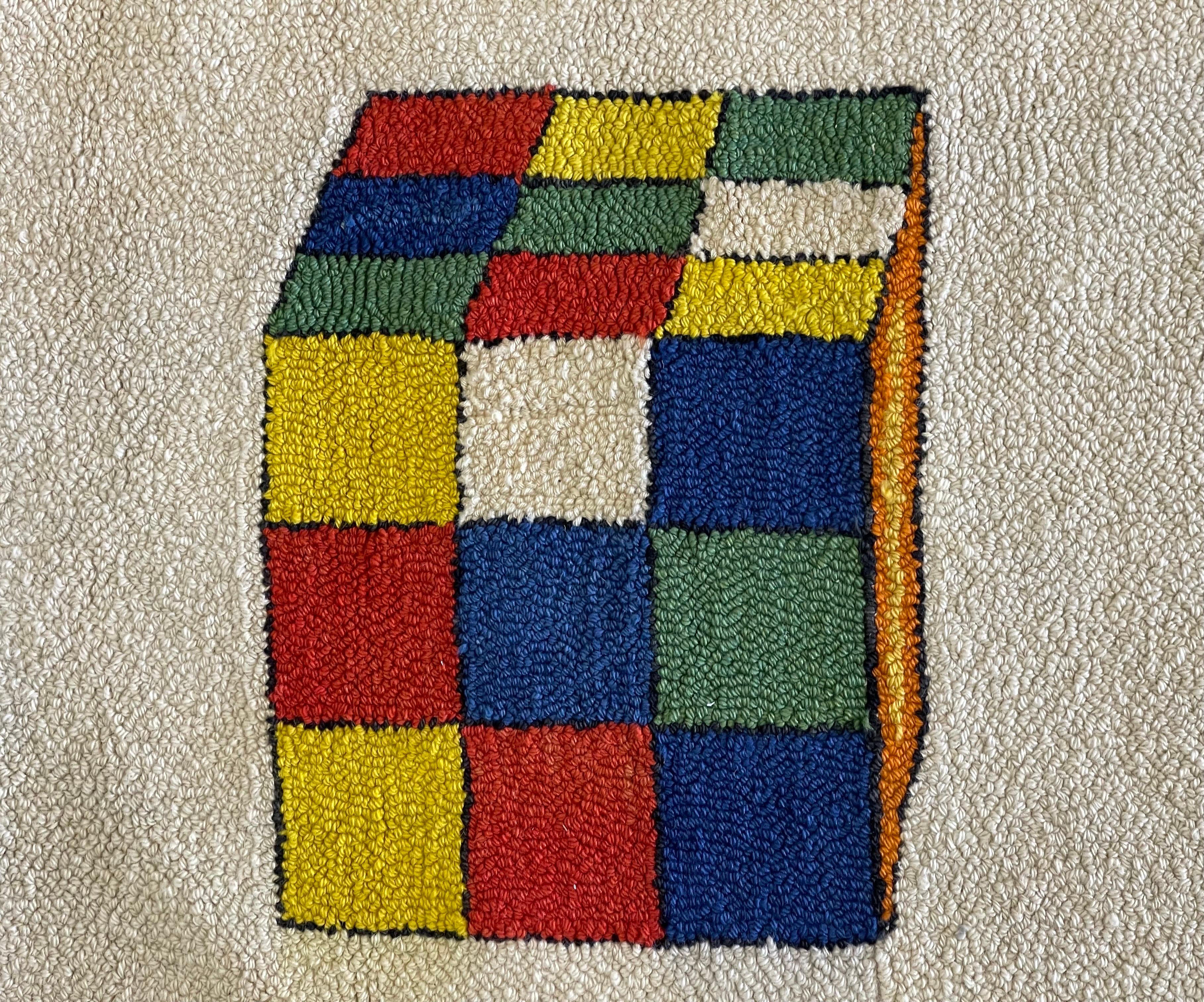 MCM Handgewebter „Rubik's Cube“ Wollteppich / Läufer im Angebot 4