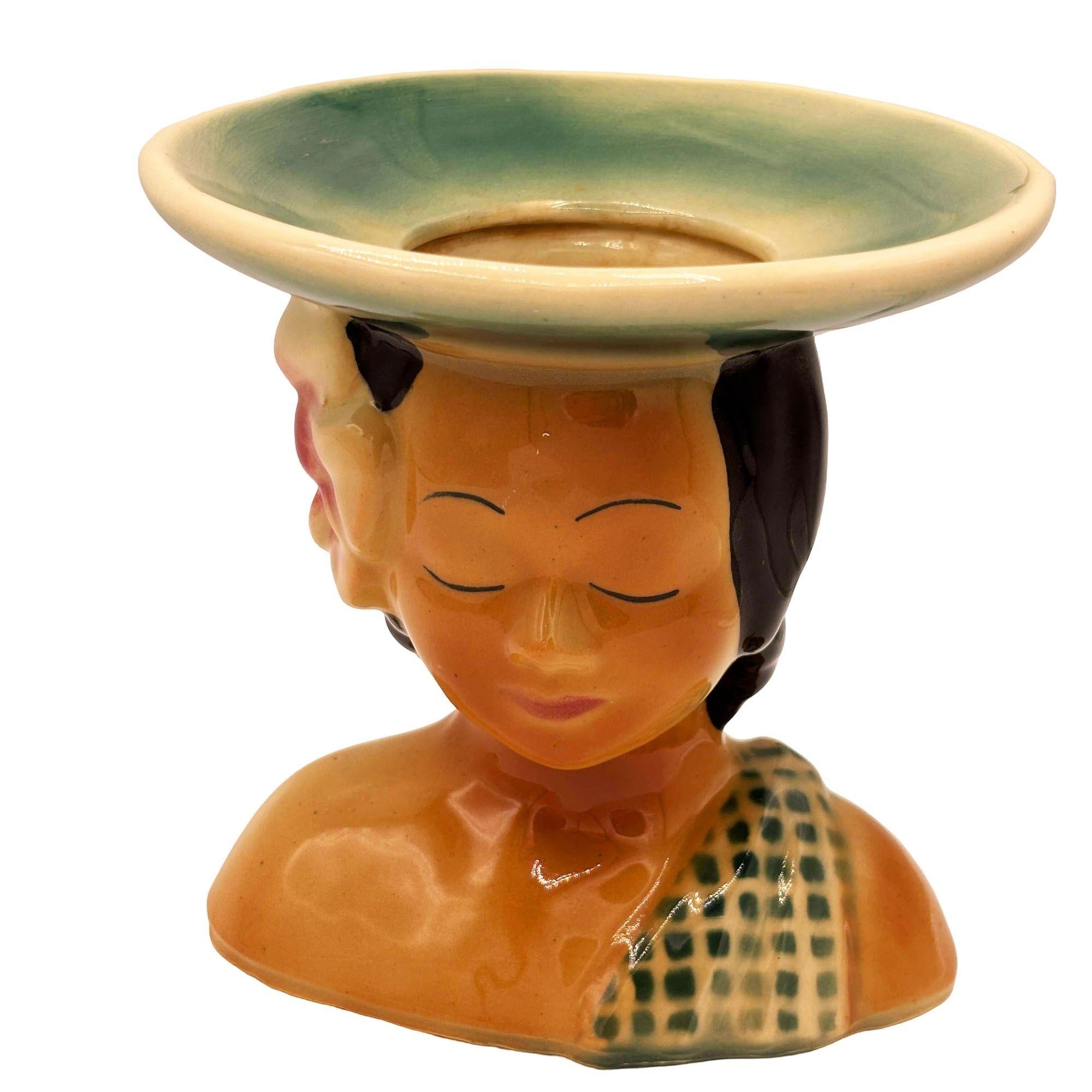 Mid-Century moderno MCM Hawaiian 896 Hula Girl Polynesian Pink Plant Bust Vase di Shawnee Pottery in vendita
