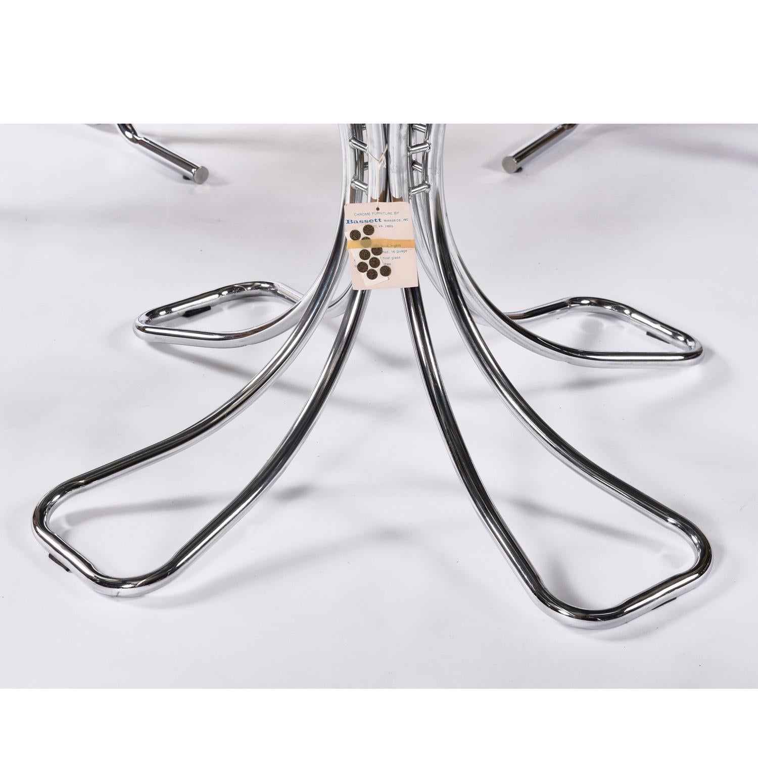 MCM Hexagonal Smoked Glass Tubular Chrome Table Tufted Scoop Chairs Dinette Set en vente 5