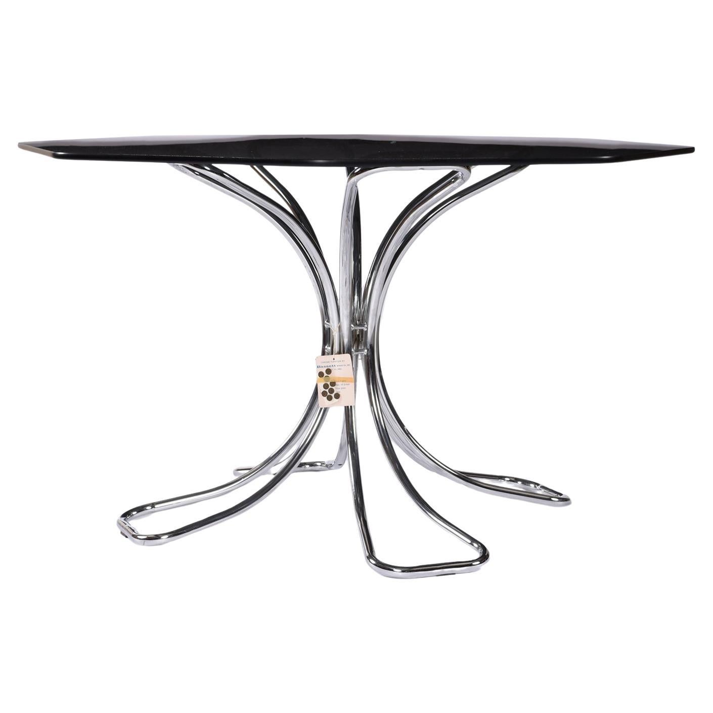 Fin du 20e siècle MCM Hexagonal Smoked Glass Tubular Chrome Table Tufted Scoop Chairs Dinette Set en vente