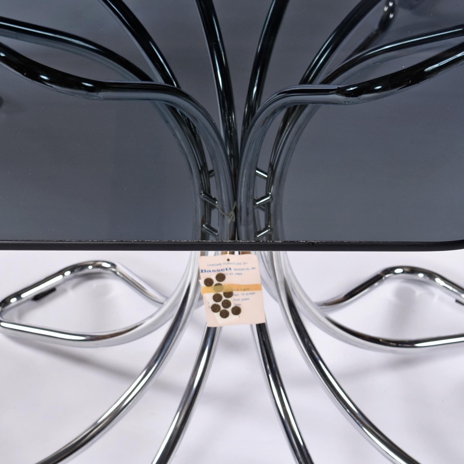 MCM Hexagonal Smoked Glass Tubular Chrome Table Tufted Scoop Chairs Dinette Set en vente 3