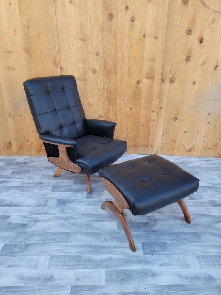 American MCM Heywood Wakefield Style Walnut Swivel Rocking Lounge Chair & Ottoman For Sale
