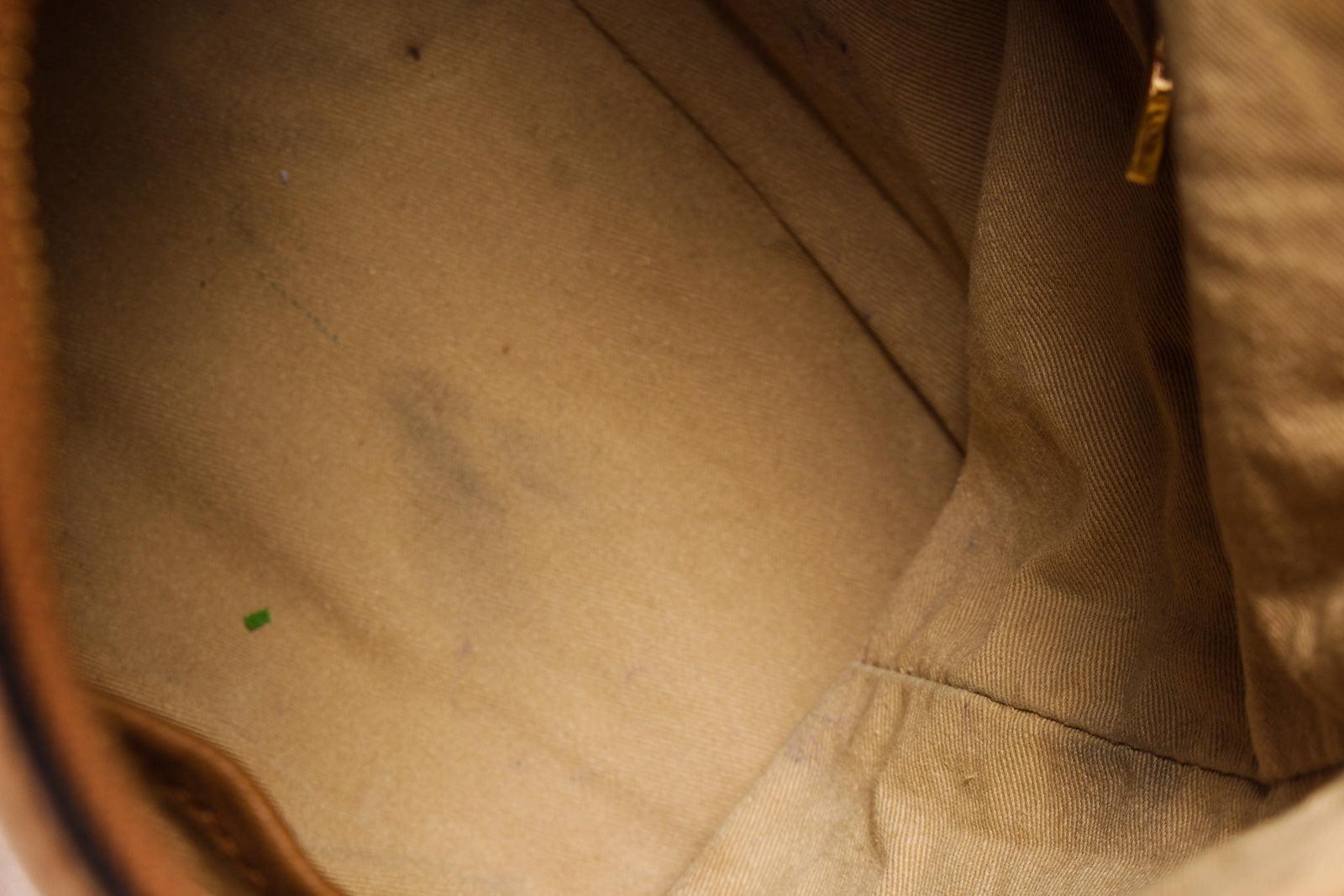 MCM Hobo-Tasche aus beschichtetem Segeltuch mit cognacfarbenem Visetos-Monogramm und goldfarbenen Beschlägen 3