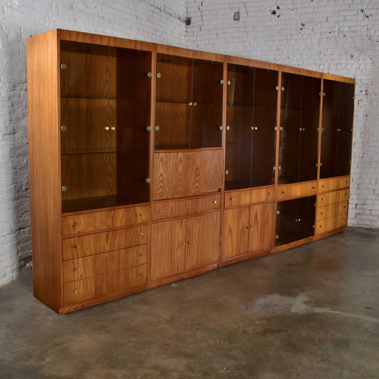 20th Century MCM Hooker 5 Section Oak Veneer Display Cabinet Wall Unit Smoked Glass Doors