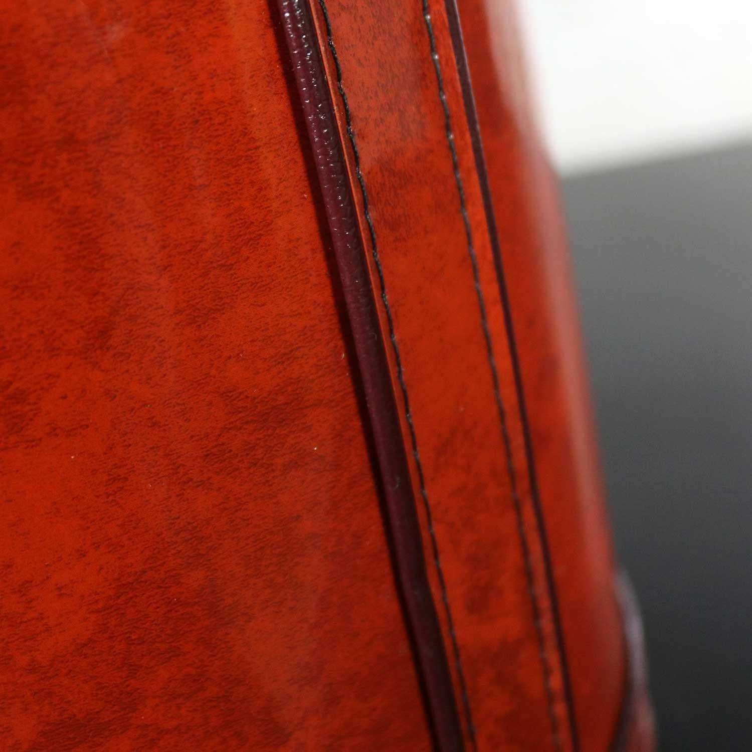 Cubitera MCM firmada George Briard Naranja quemado imitación charol 10