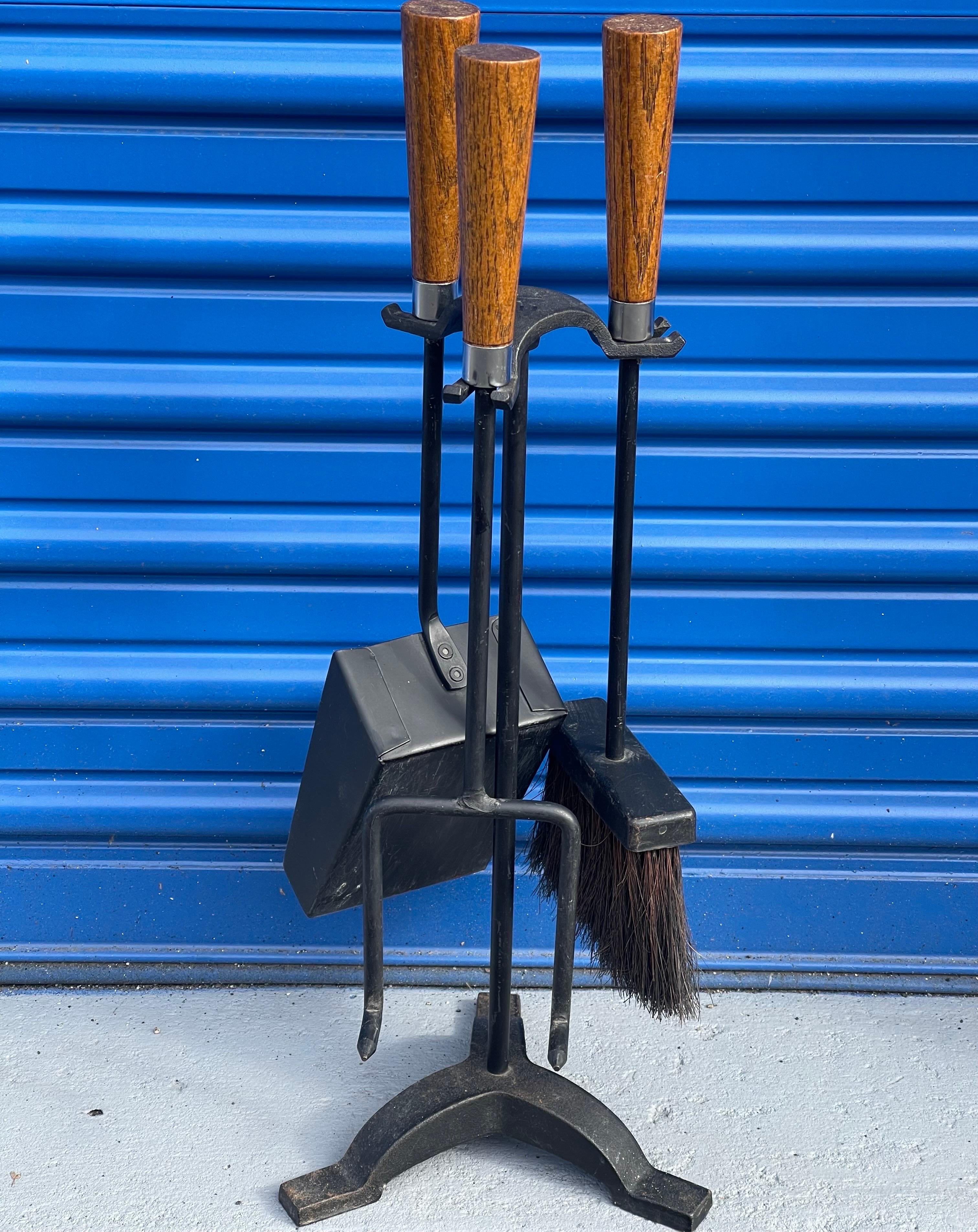 MCM Iron Fire Tool Set with Wood Handles 8