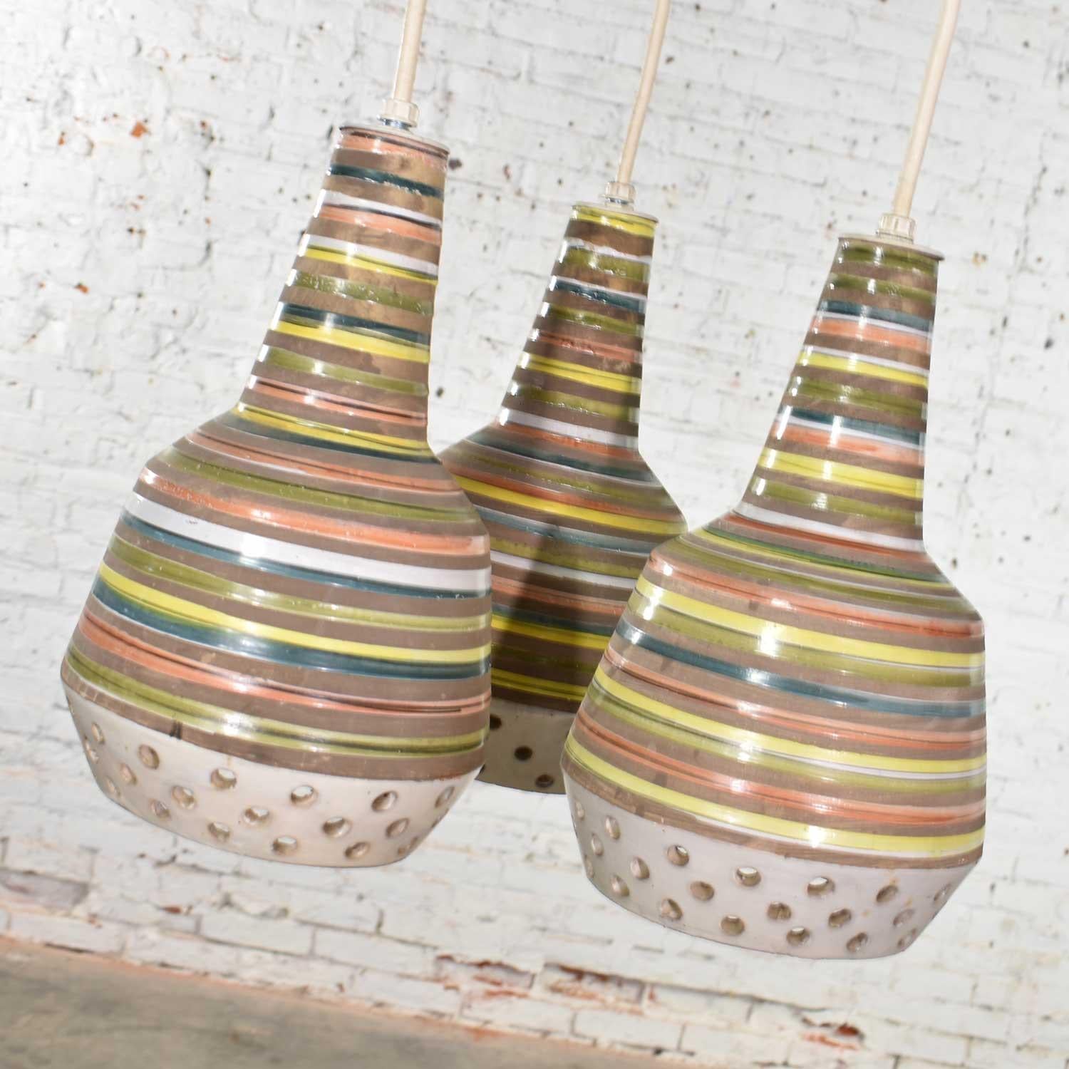 MCM Italian Ceramic Pendant Ceiling Light Attributed to Alvino Bagni for Raymor 3