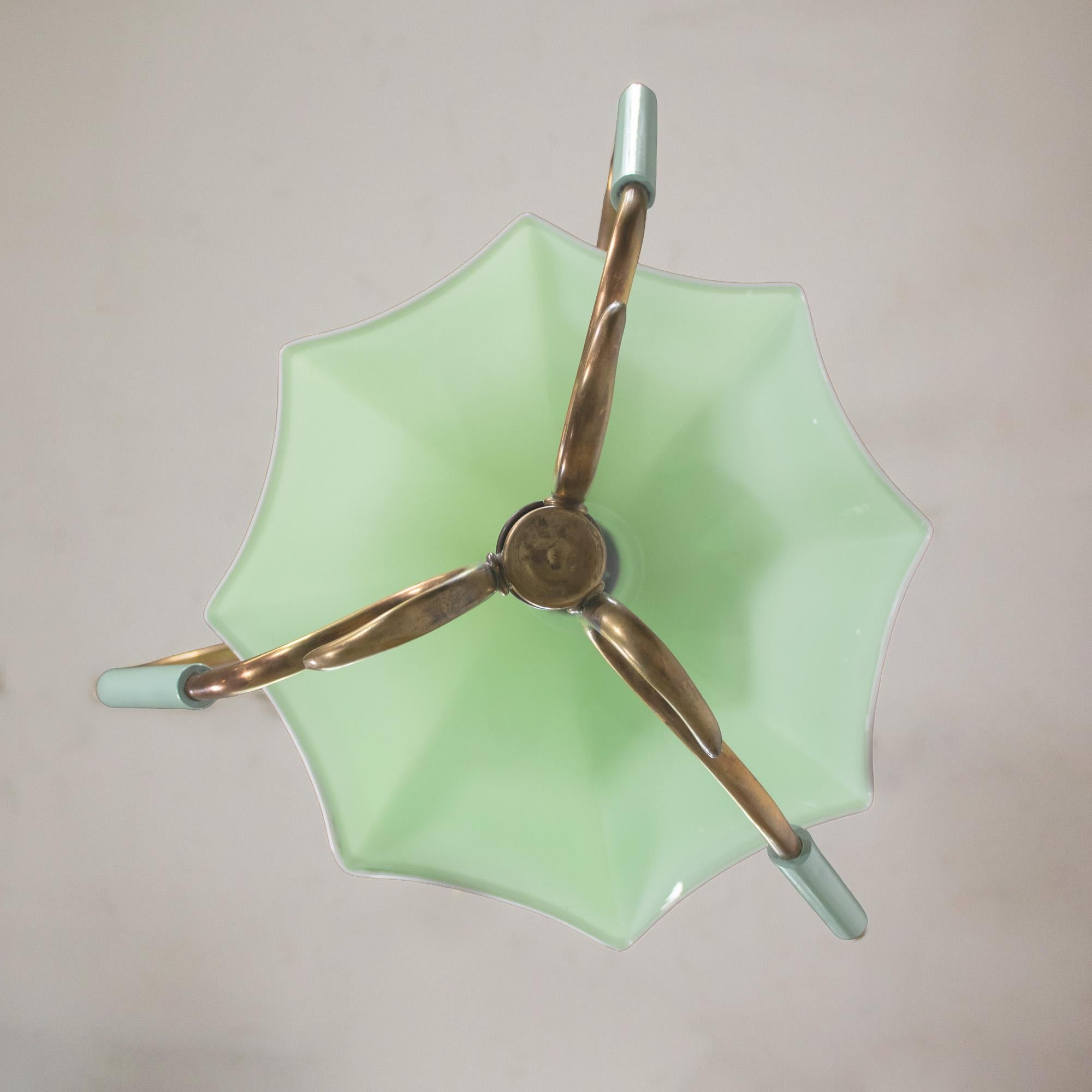 Pendentif en verre de Murano opalin vert de MCM dans le style de Fontana Arte en vente 2