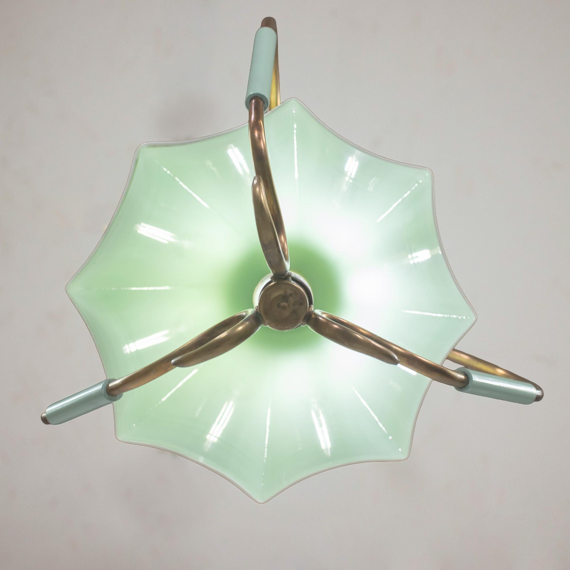 Pendentif en verre de Murano opalin vert de MCM dans le style de Fontana Arte en vente 1