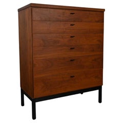 Retro MCM Jack Cartwright for Founders Furniture Patterns 10 Walnut Chest of Drawers 