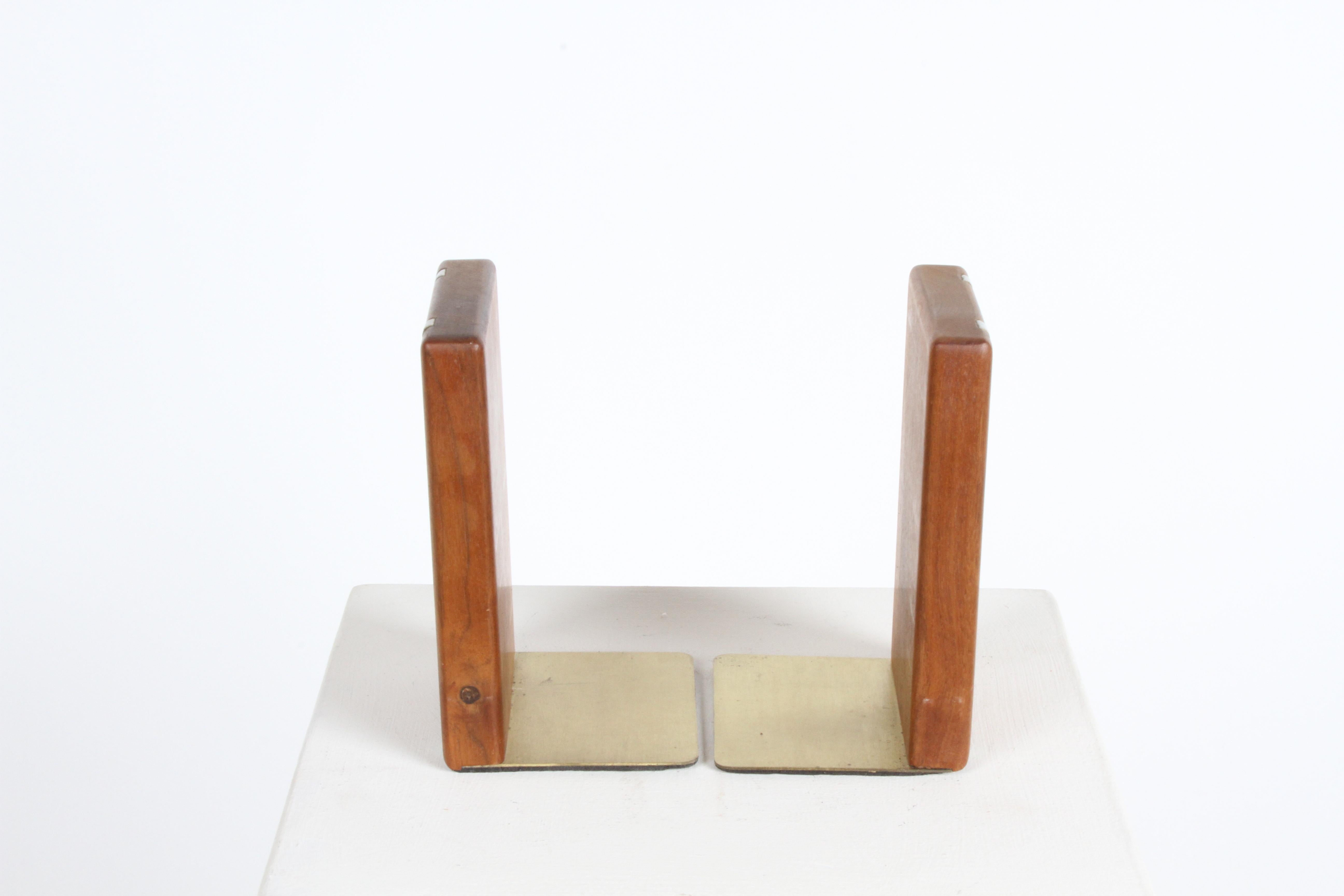 Mcm Jane & Gordon Martz Walnut & White Tile Bookends for Marshall Studios 1960s In Good Condition For Sale In St. Louis, MO