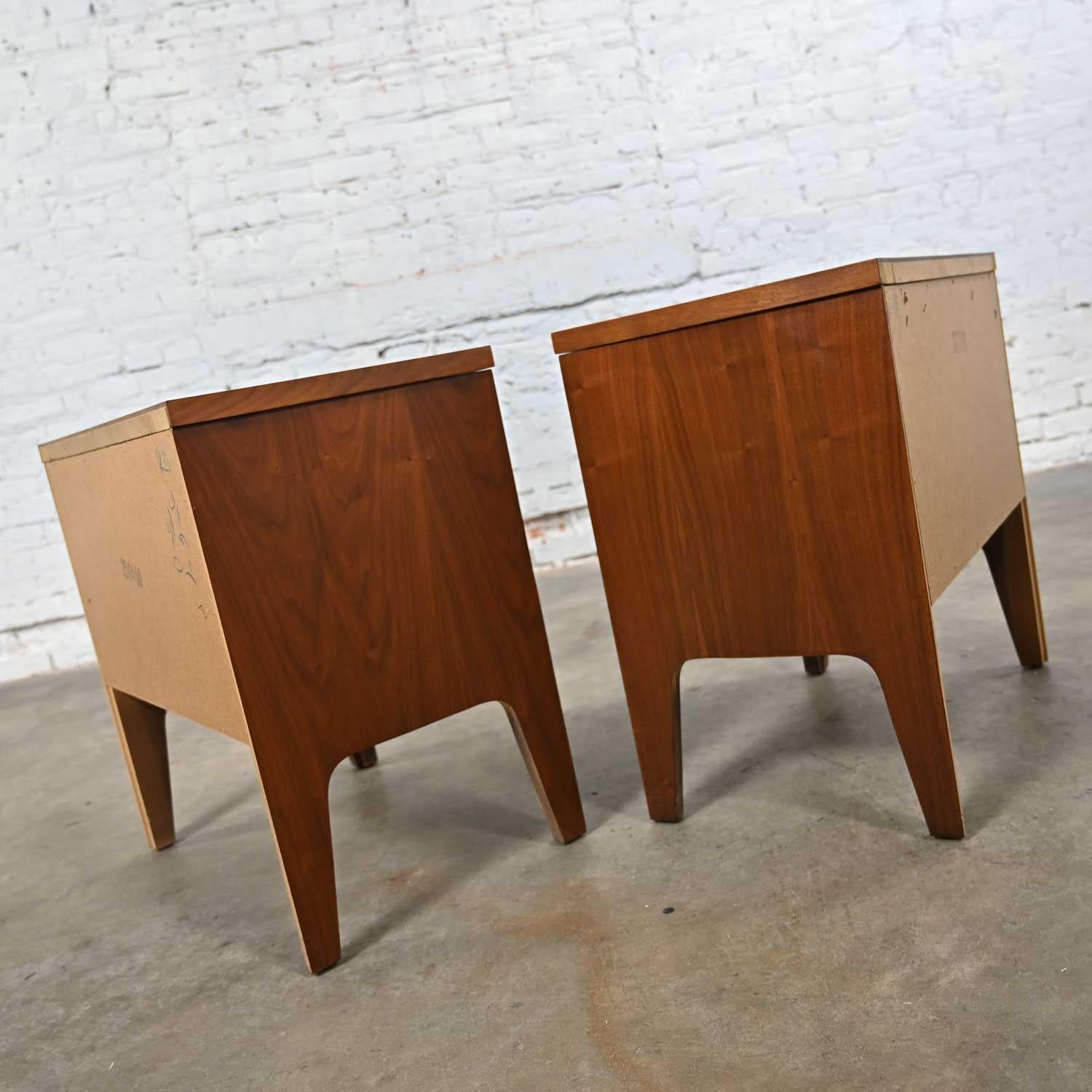 MCM Johnson Carper Fashion Trend Pair of Walnut Nightstands or End Tables 2
