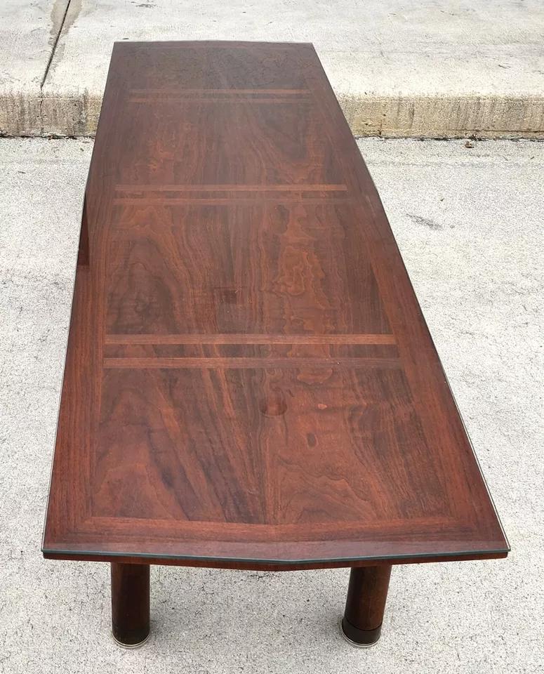 MCM Johnson Hadley Walnuss Couchtisch Mad Men Eames Era im Zustand „Gut“ im Angebot in Lake Worth, FL