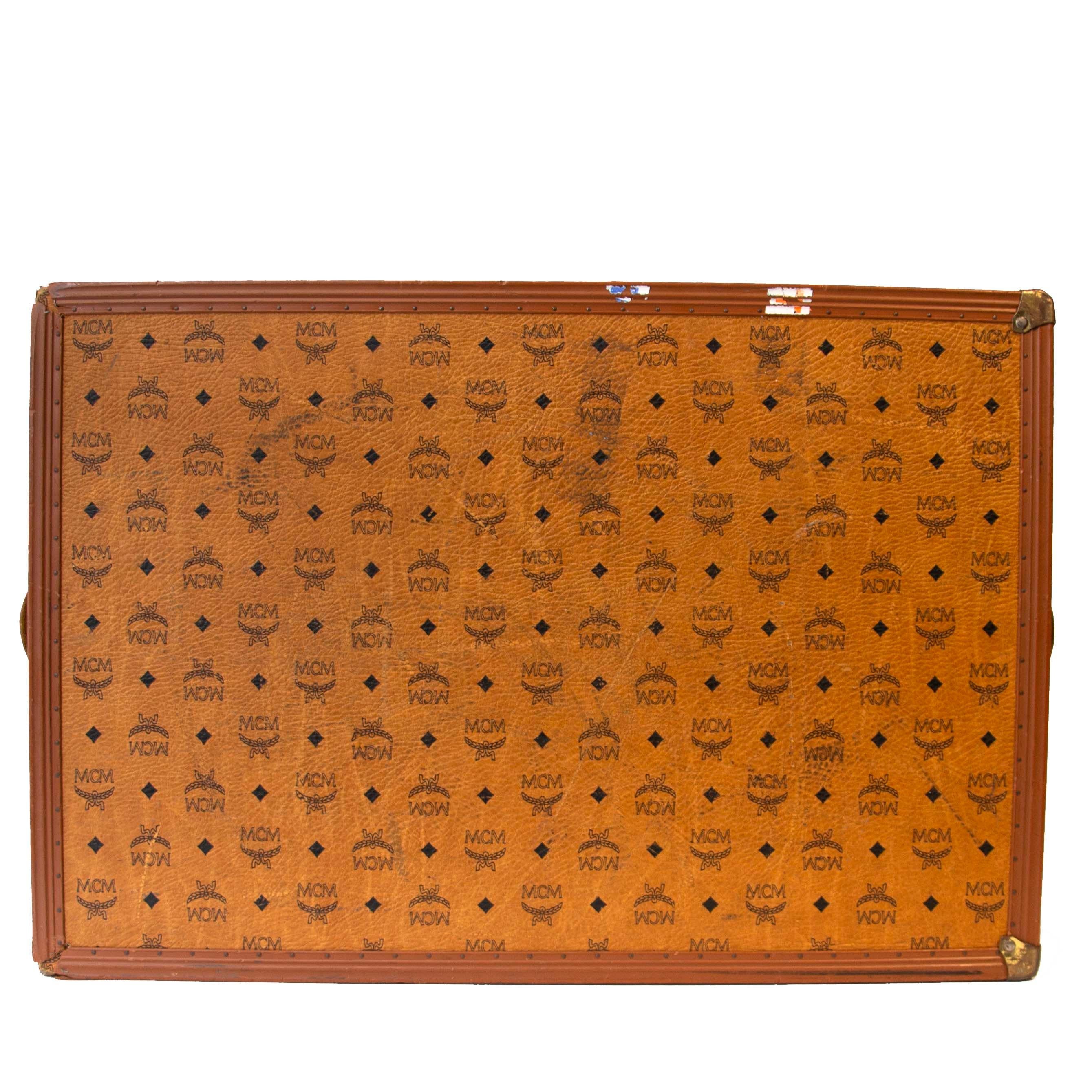 Wonderful 100% authentic MCM Large Cognac Travel Trunk Luggage available to spice up your travels or home interior!
Cognac monogram leather, gold toned hardware, leather handles. 