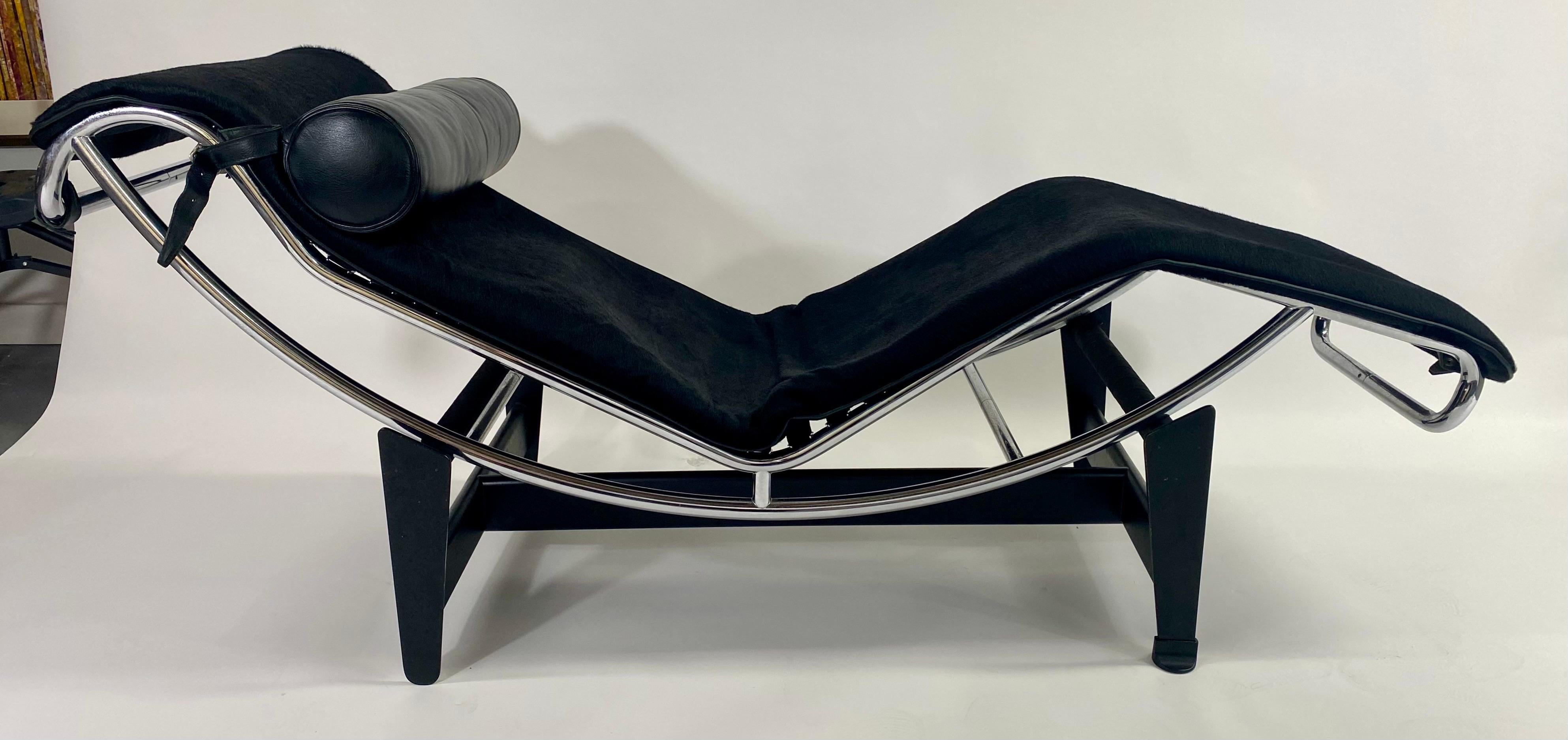 MCM Le Corbusier LC4 Chaise von Charlotte Perriand & Pierre Jeanneret für Cassina im Angebot 4