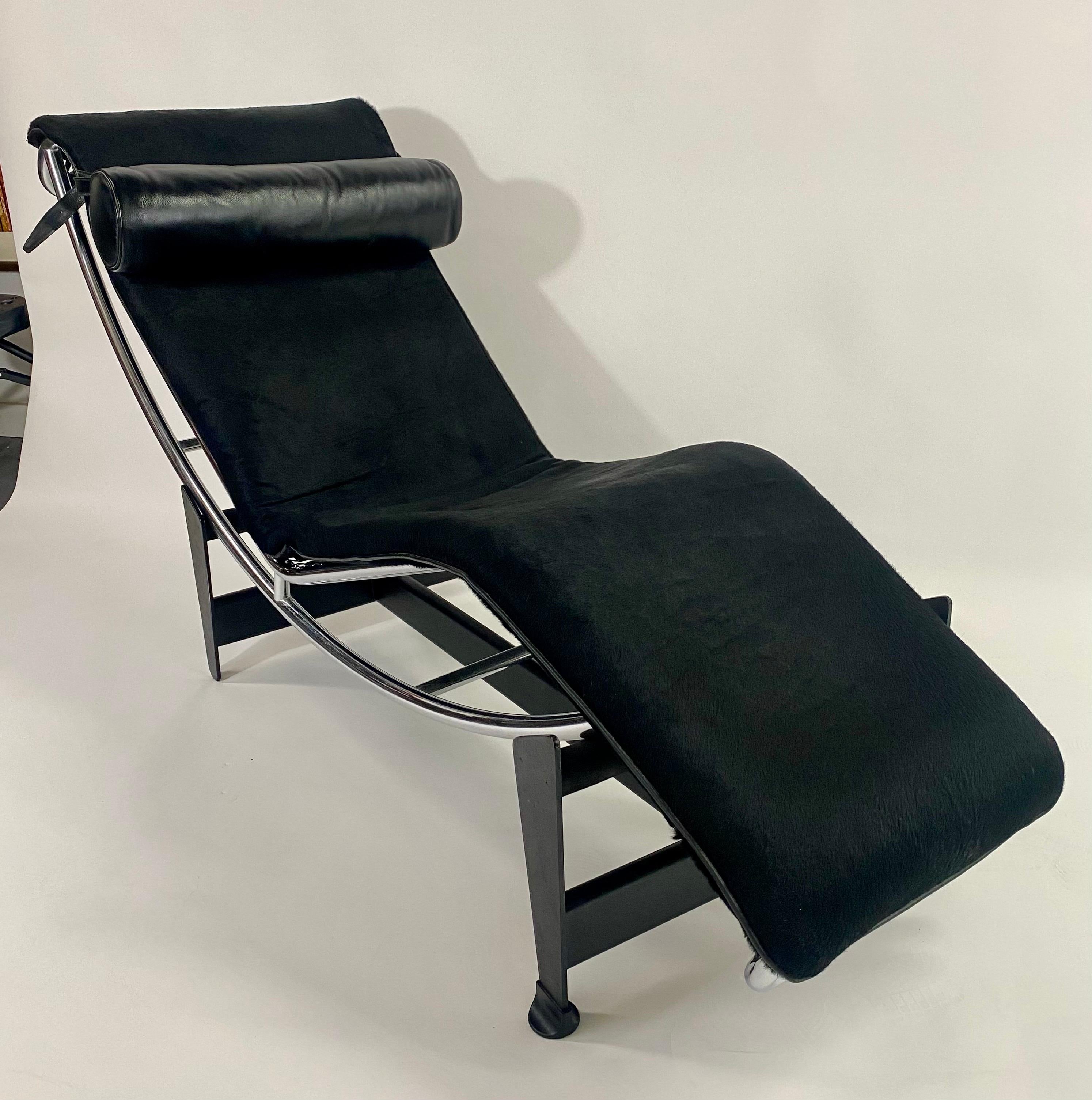 MCM Le Corbusier LC4 Chaise by Charlotte Perriand & Pierre Jeanneret for Cassina For Sale 4
