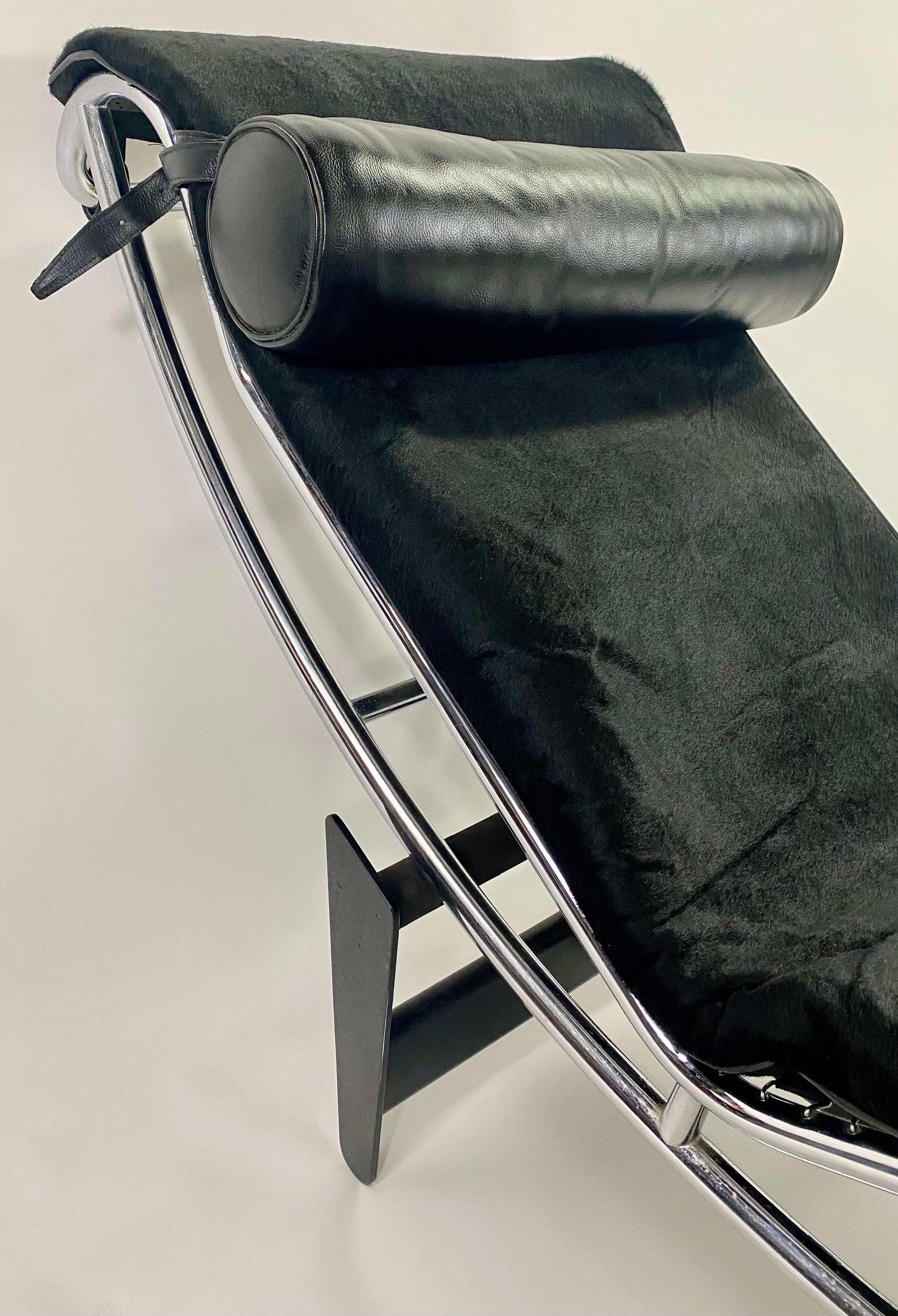 Metal MCM Le Corbusier LC4 Chaise by Charlotte Perriand & Pierre Jeanneret for Cassina For Sale
