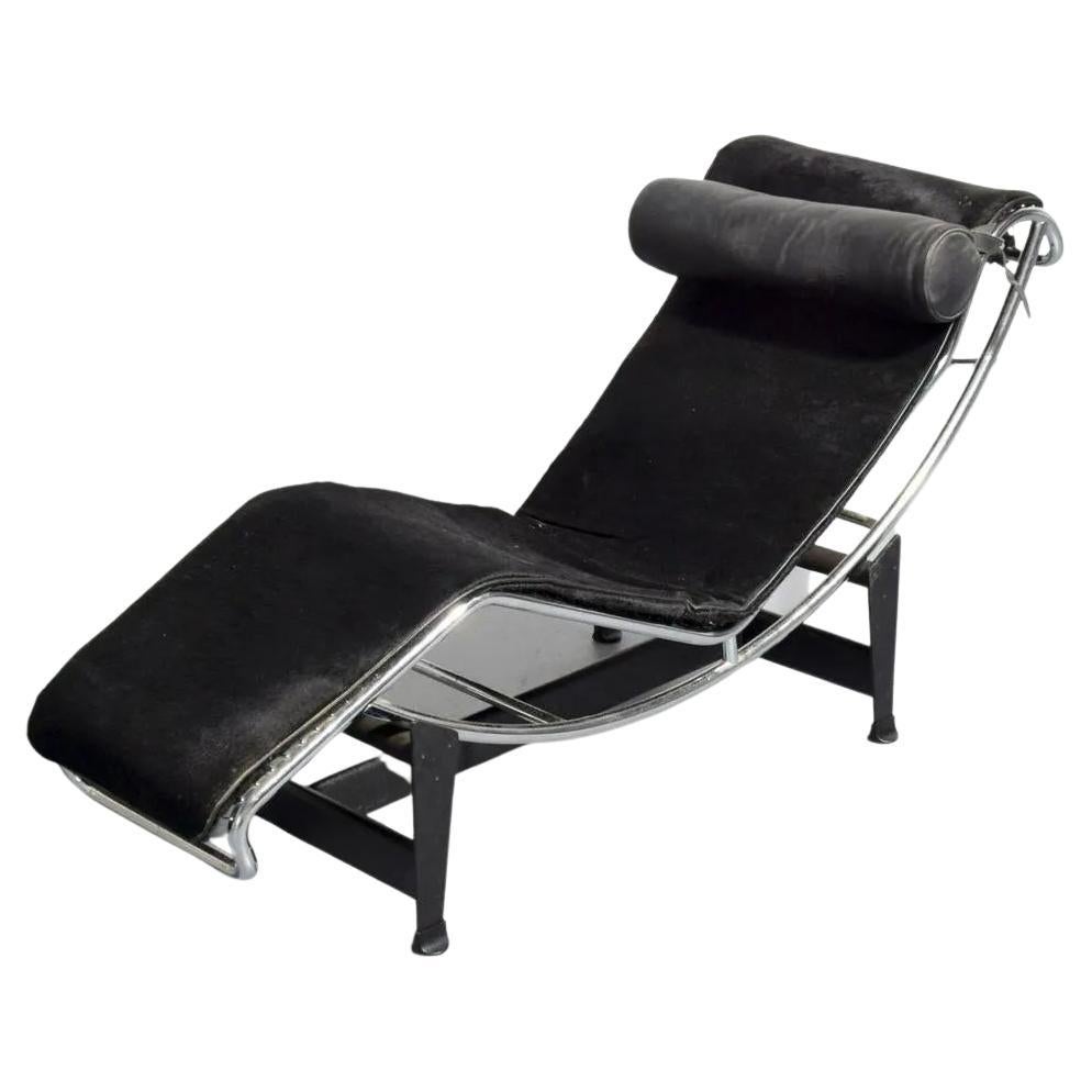 Chaise MCM Le Corbusier LC4 de Charlotte Perriand & Pierre Jeanneret pour Cassina