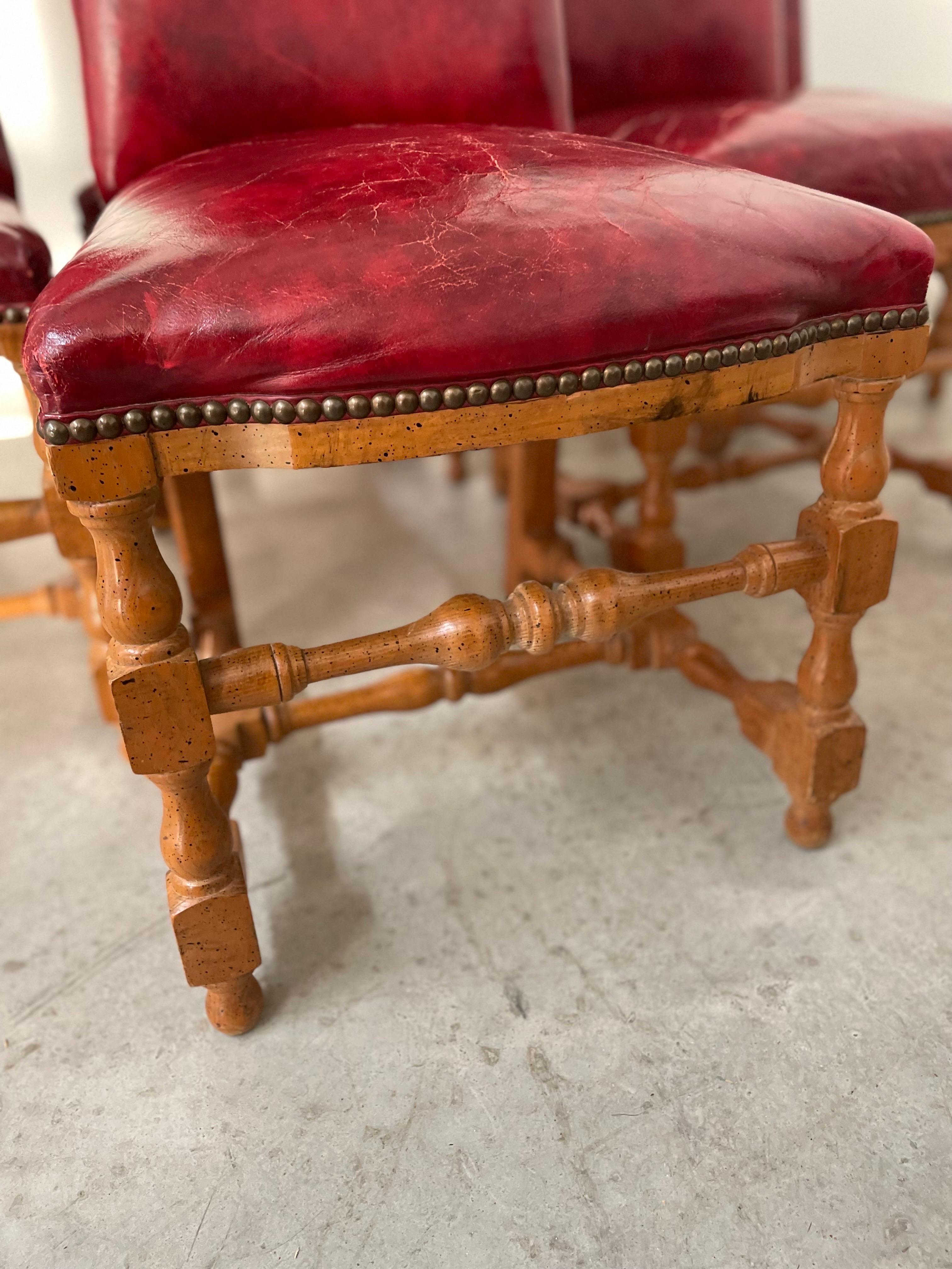 MCM Louis XIII Stil Französische Esszimmerstühle aus Eiche Rot Os De Mouton - 6er-Set im Angebot 6