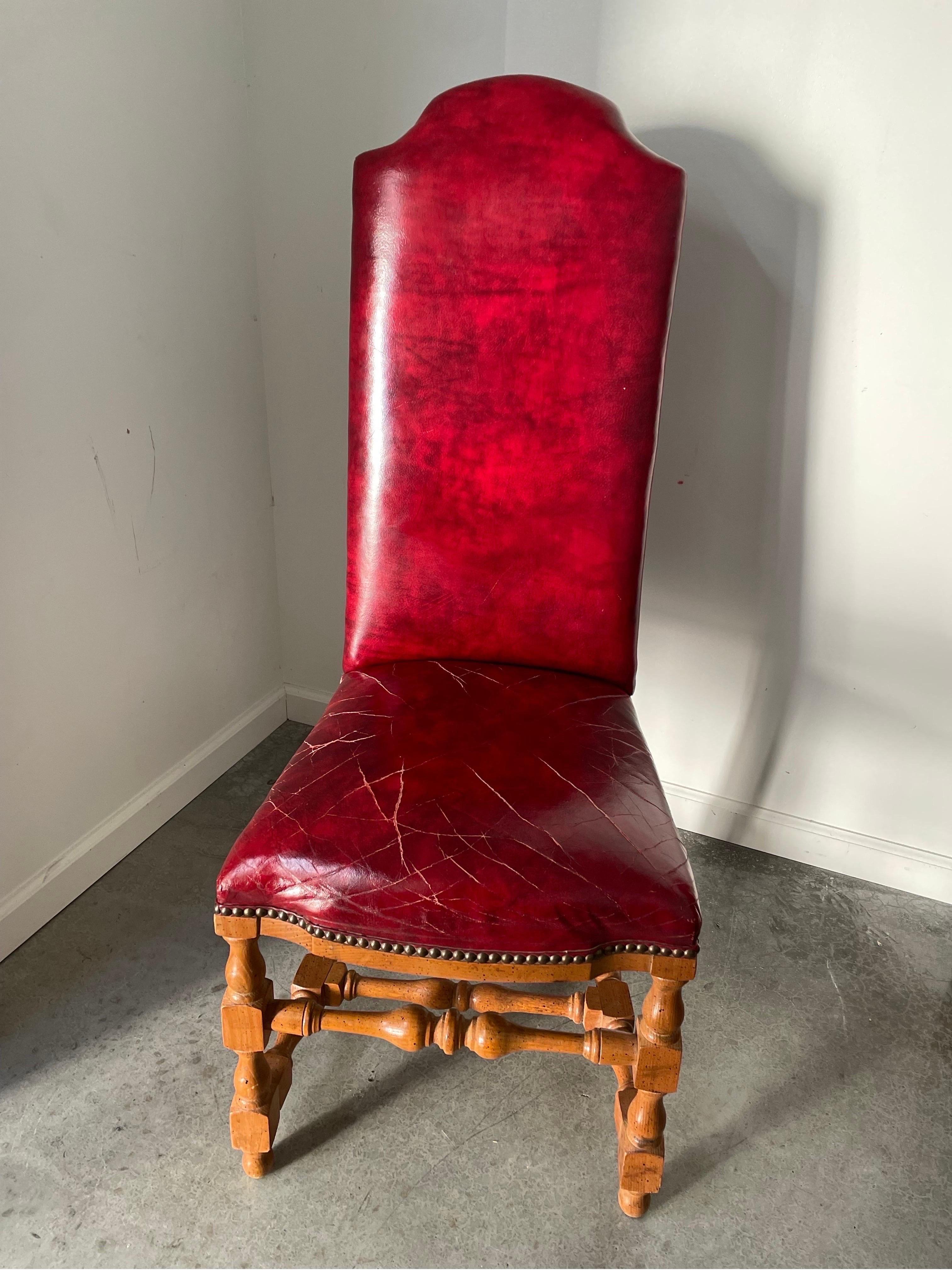 MCM Louis XIII Stil Französische Esszimmerstühle aus Eiche Rot Os De Mouton - 6er-Set im Angebot 12