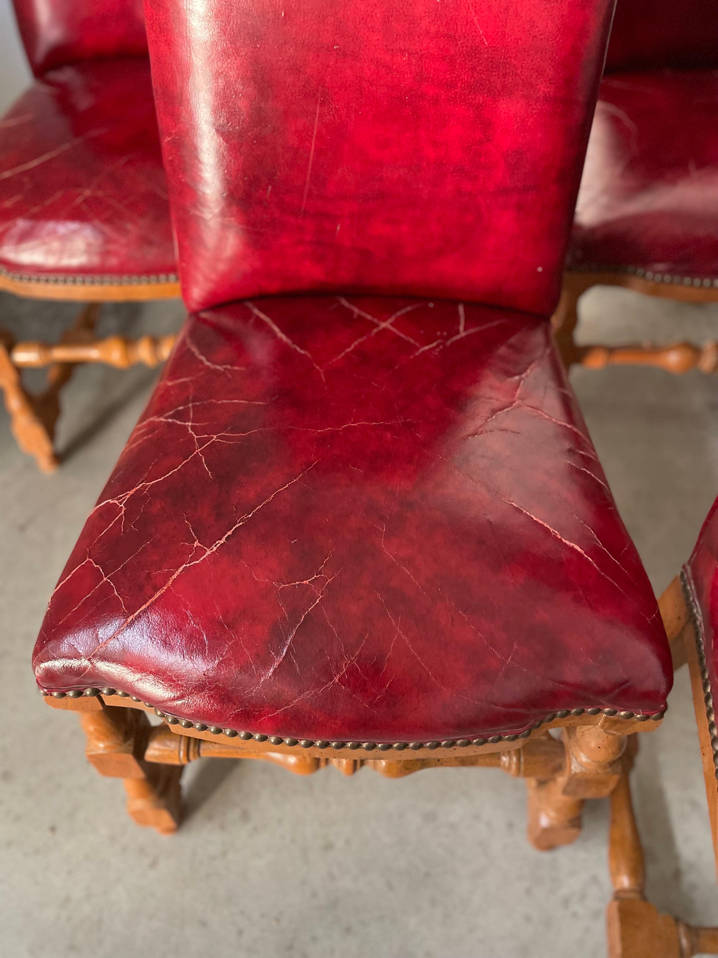 MCM Louis XIII Stil Französische Esszimmerstühle aus Eiche Rot Os De Mouton - 6er-Set im Angebot 2