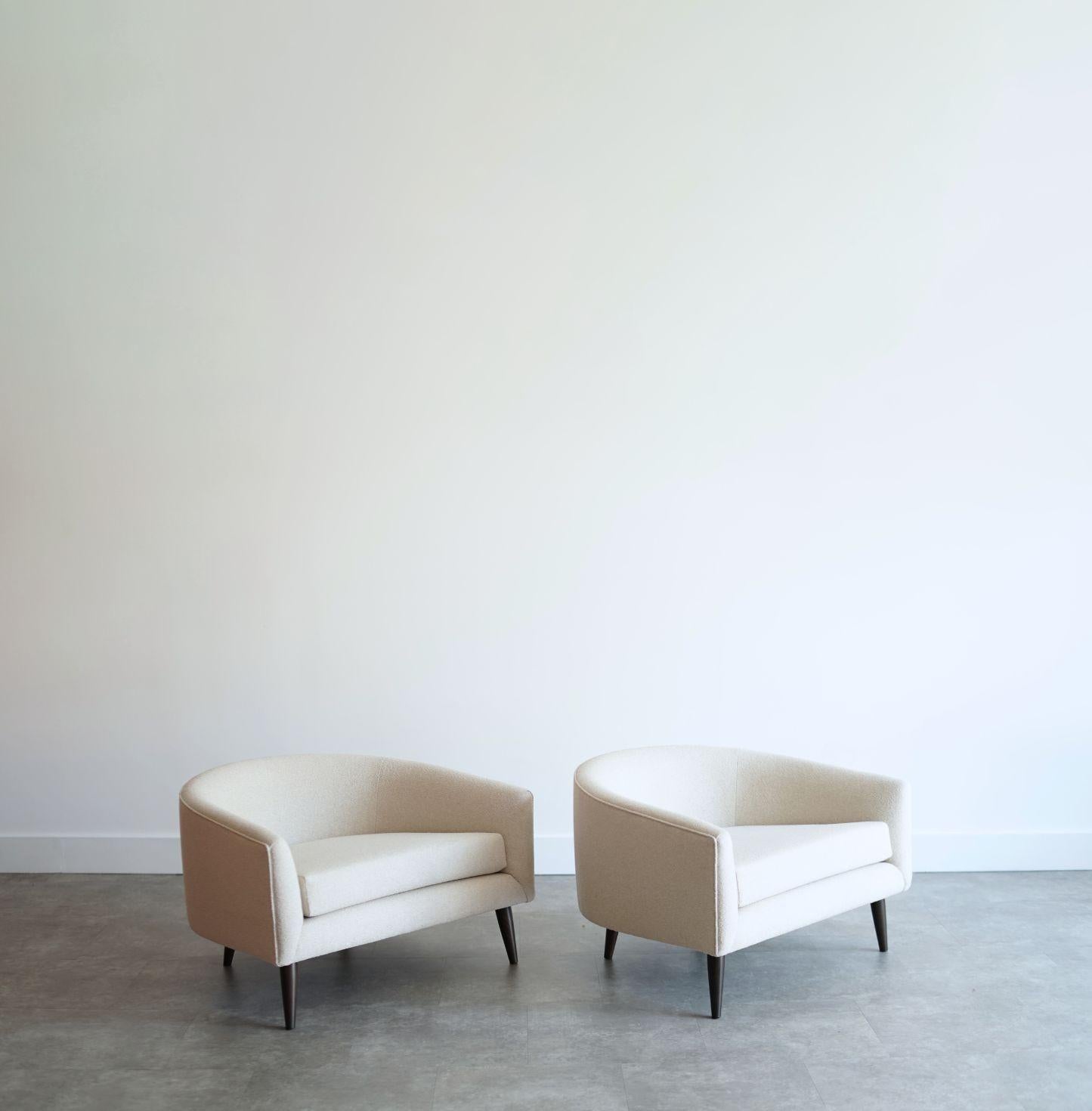 MCM Low Profile Barrel Back Lounge Chairs, C. 1950s In Excellent Condition For Sale In Westport, CT