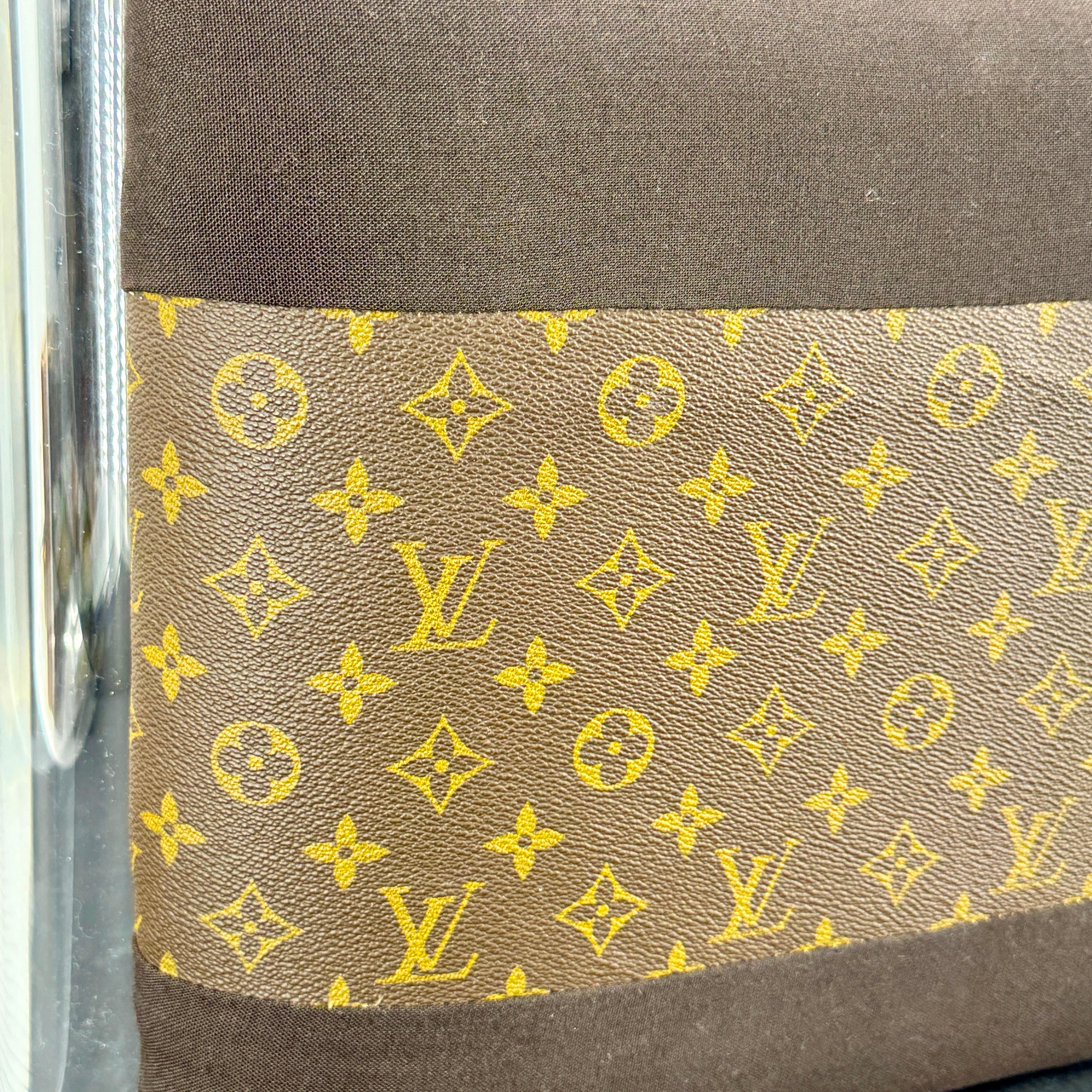 MCM Banc Tabouret Lucite tapissé de tissu Louis Vuitton Monogram en vente 1