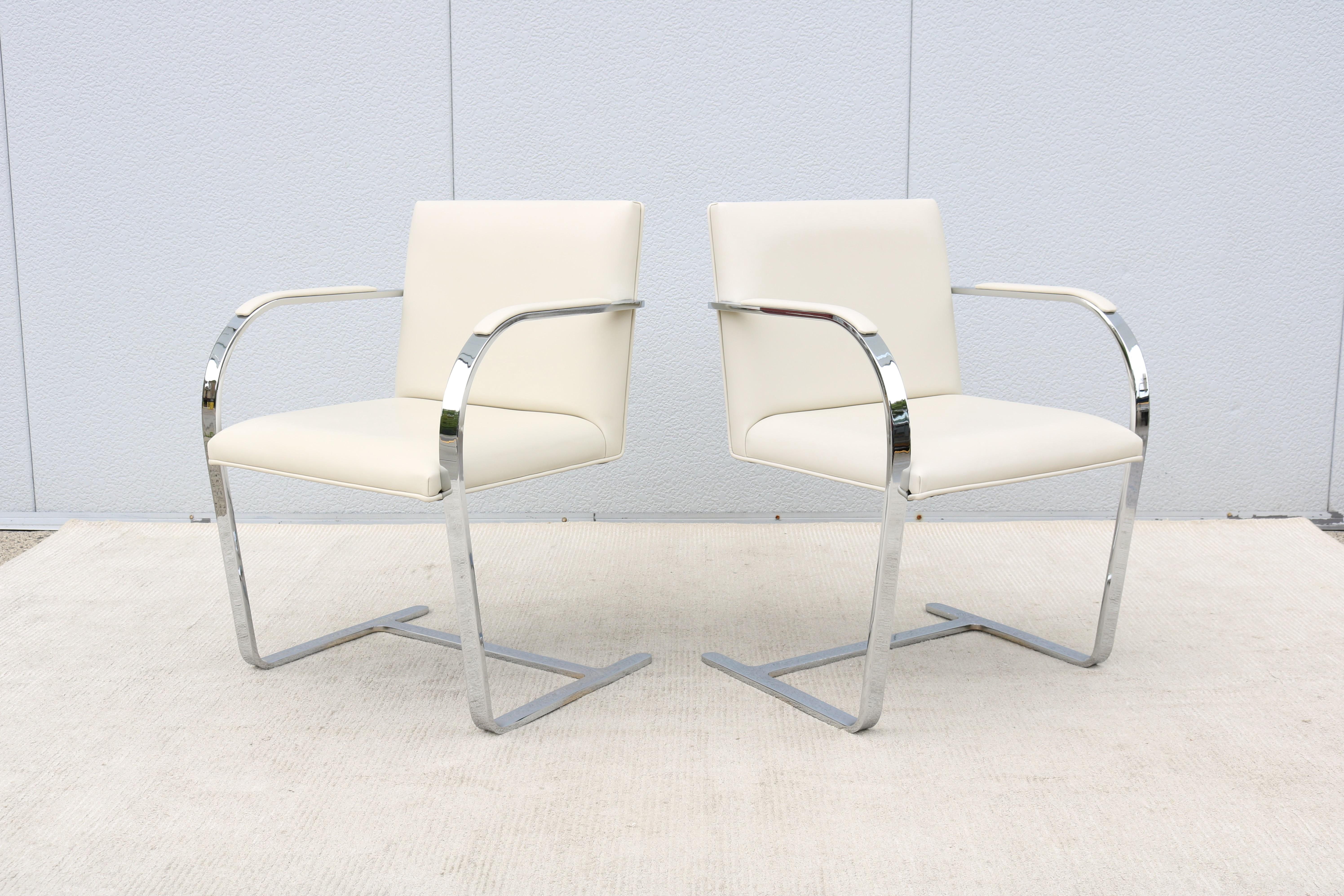 MCM Ludwig Mies van der Rohe Brno - Sedie da bar piatte in pelle di Gordon, set di 8 pezzi in vendita 9