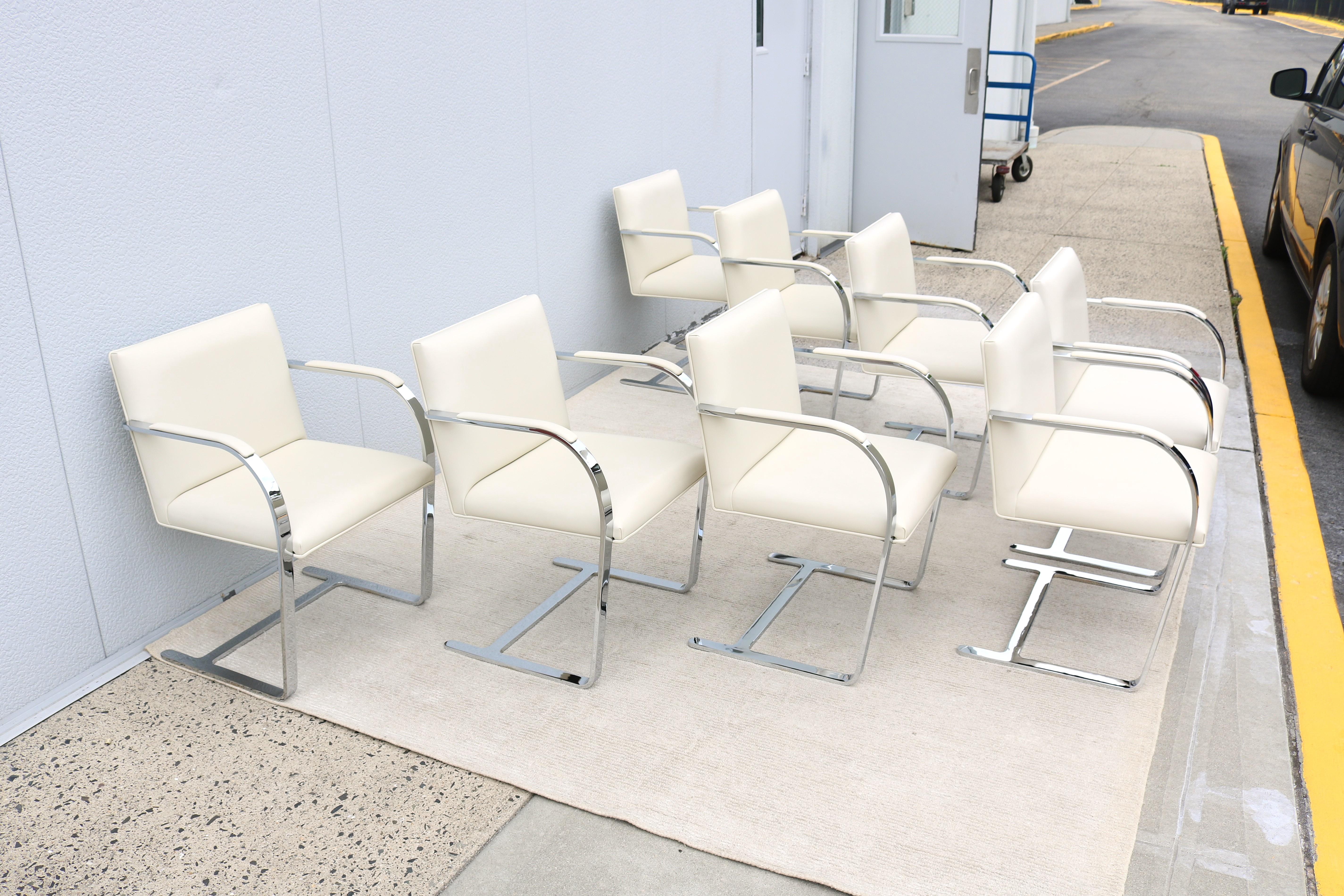 MCM Ludwig Mies van der Rohe Brno - Sedie da bar piatte in pelle di Gordon, set di 8 pezzi In condizioni ottime in vendita a Secaucus, NJ