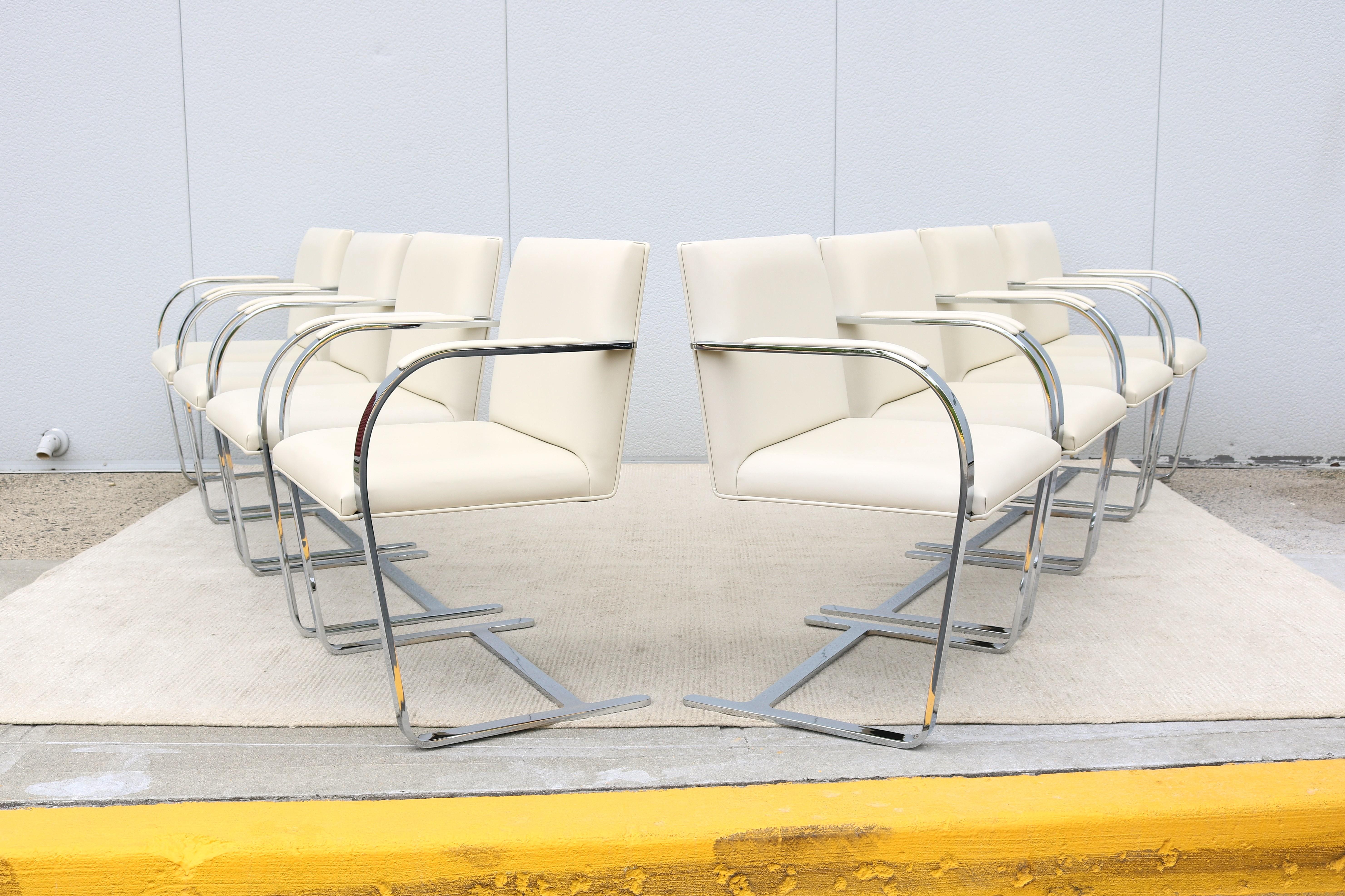 XXI secolo e contemporaneo MCM Ludwig Mies van der Rohe Brno - Sedie da bar piatte in pelle di Gordon, set di 8 pezzi in vendita