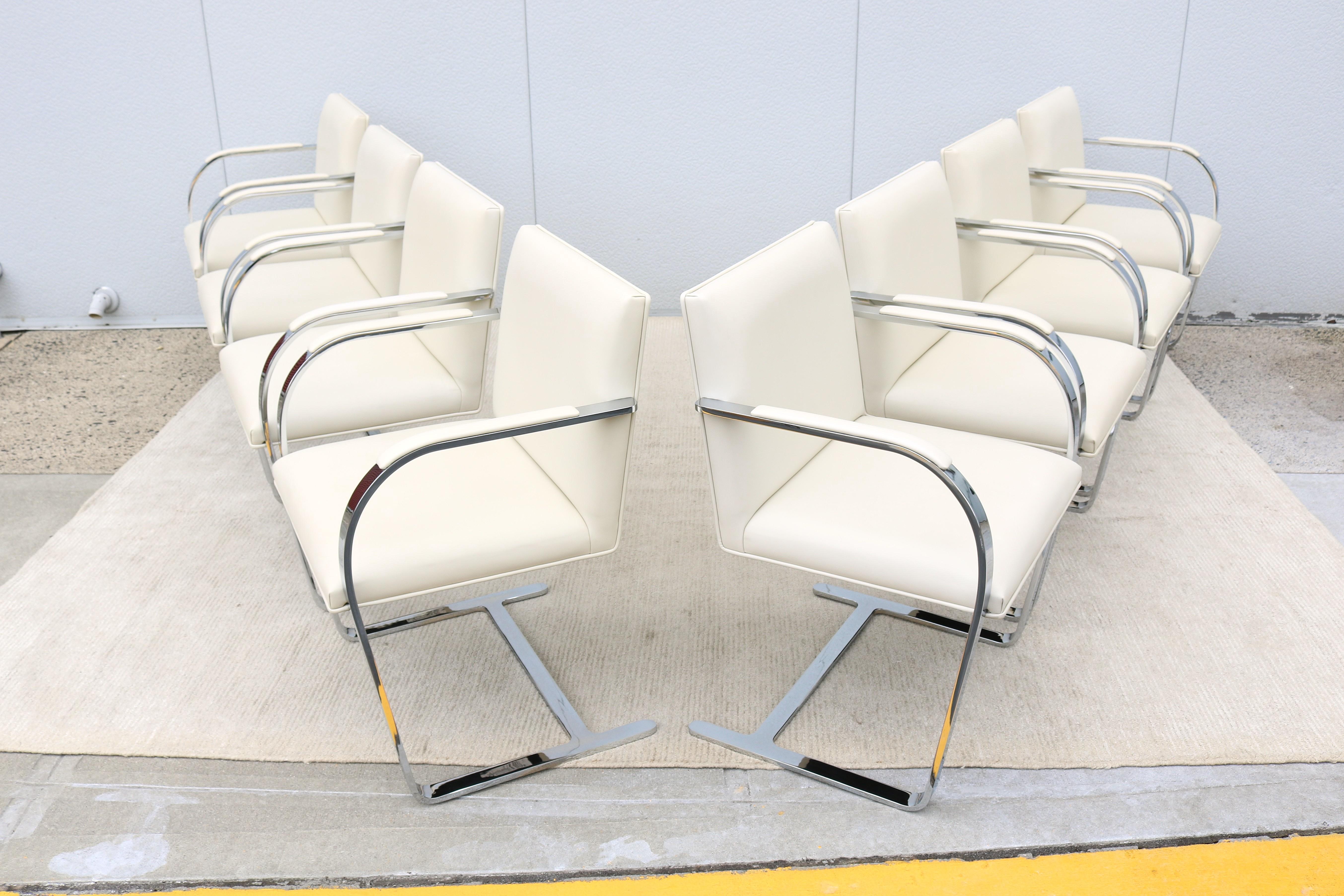 Acciaio MCM Ludwig Mies van der Rohe Brno - Sedie da bar piatte in pelle di Gordon, set di 8 pezzi in vendita