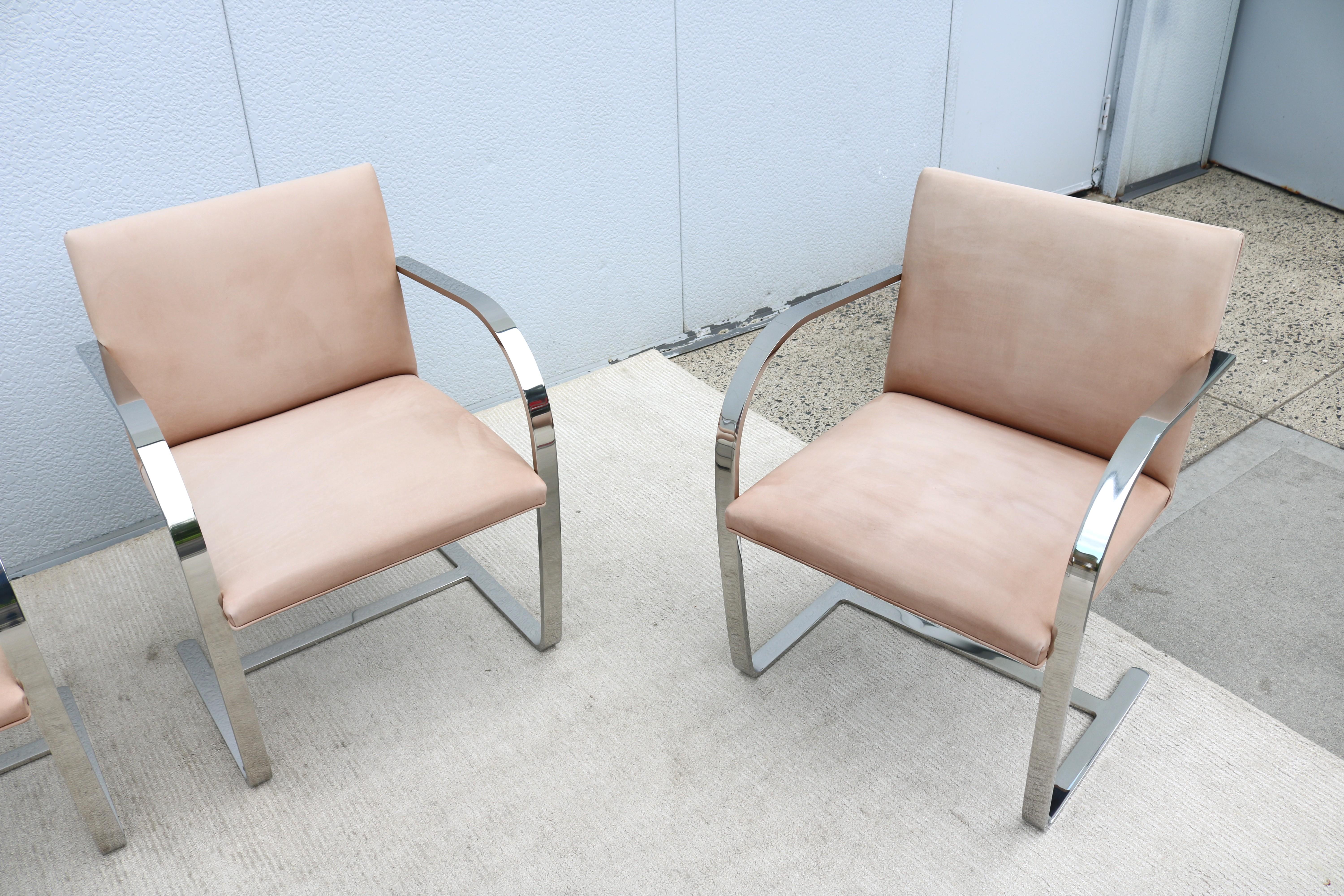 MCM Ludwig Mies van der Rohe para Knoll Sillas planas de bar Brno en nobuk, set de 4 en venta 5
