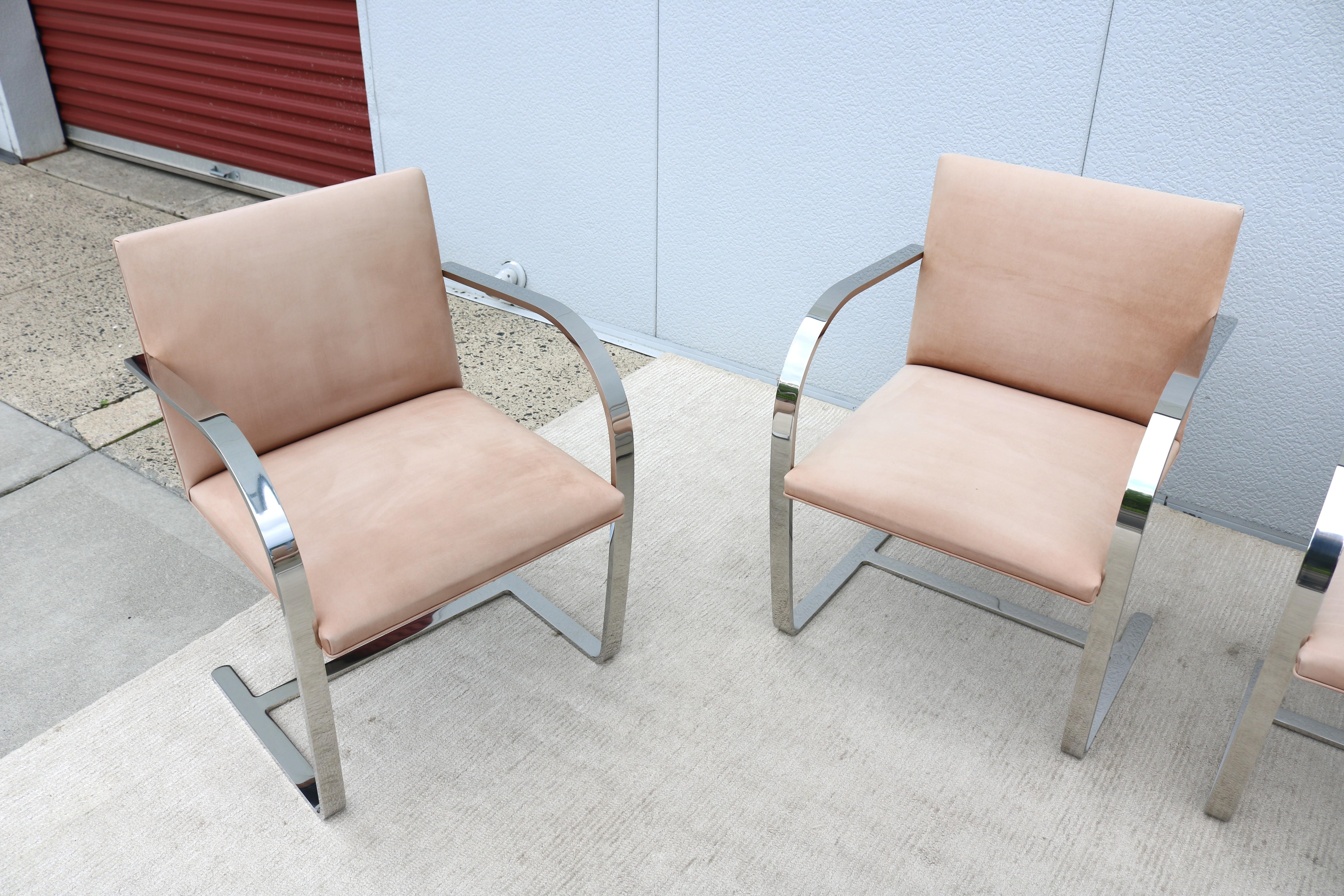 MCM Ludwig Mies van der Rohe para Knoll Sillas planas de bar Brno en nobuk, set de 4 en venta 6