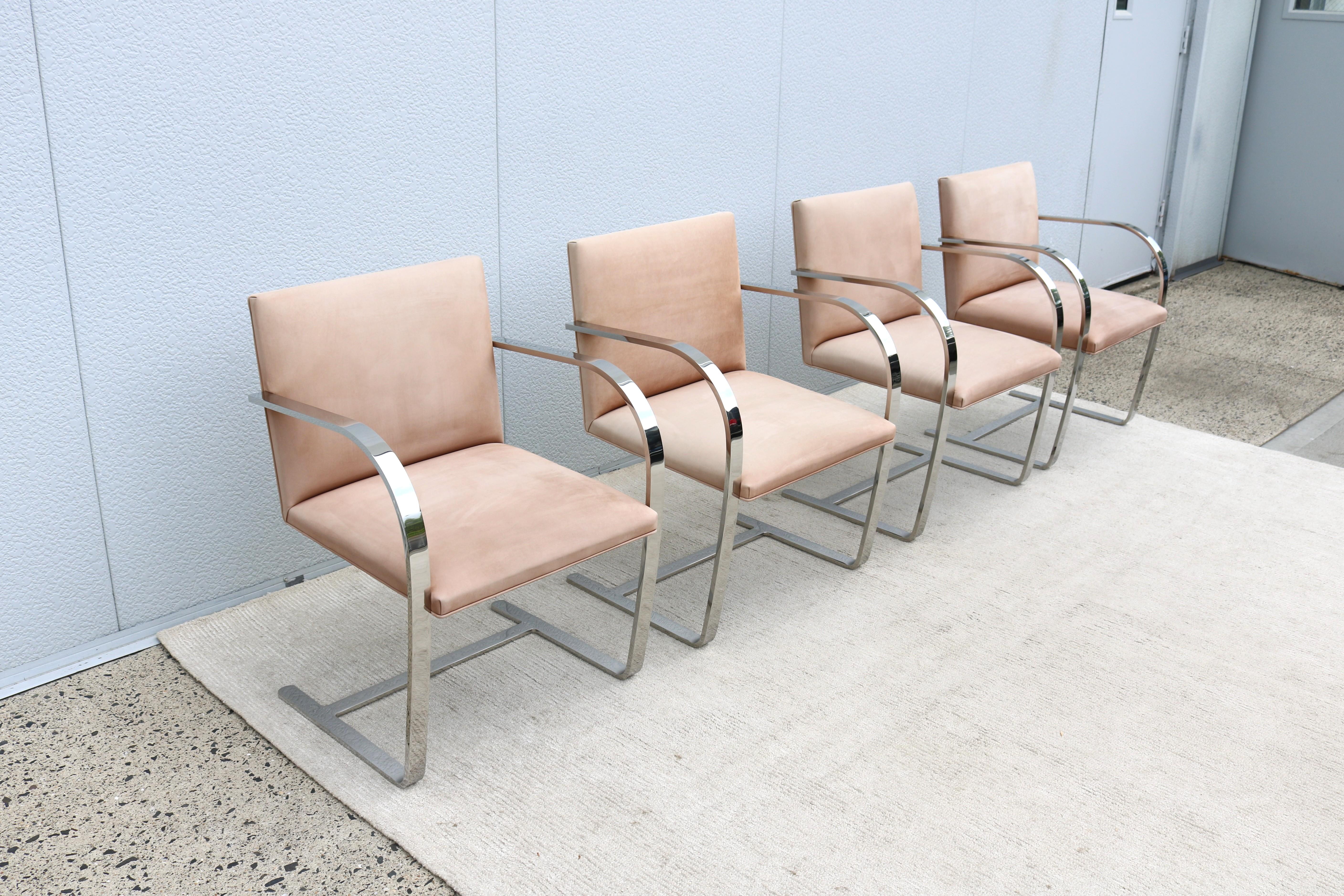 MCM Ludwig Mies van der Rohe para Knoll Sillas planas de bar Brno en nobuk, set de 4 Siglo XXI y contemporáneo en venta