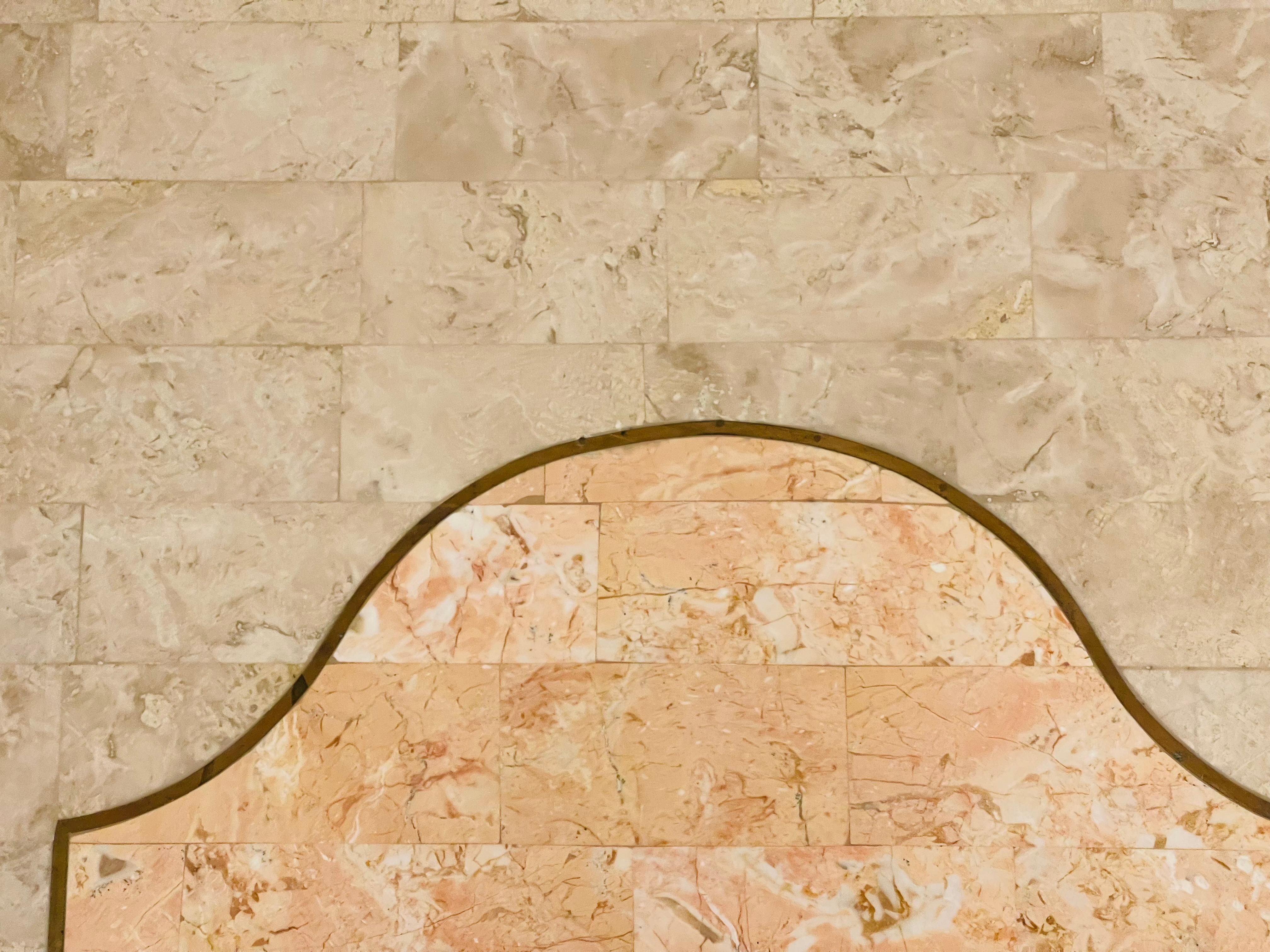 Commode a baule in marmo con nappe di MCM Maitland Smith In condizioni buone in vendita a Boca Raton, FL