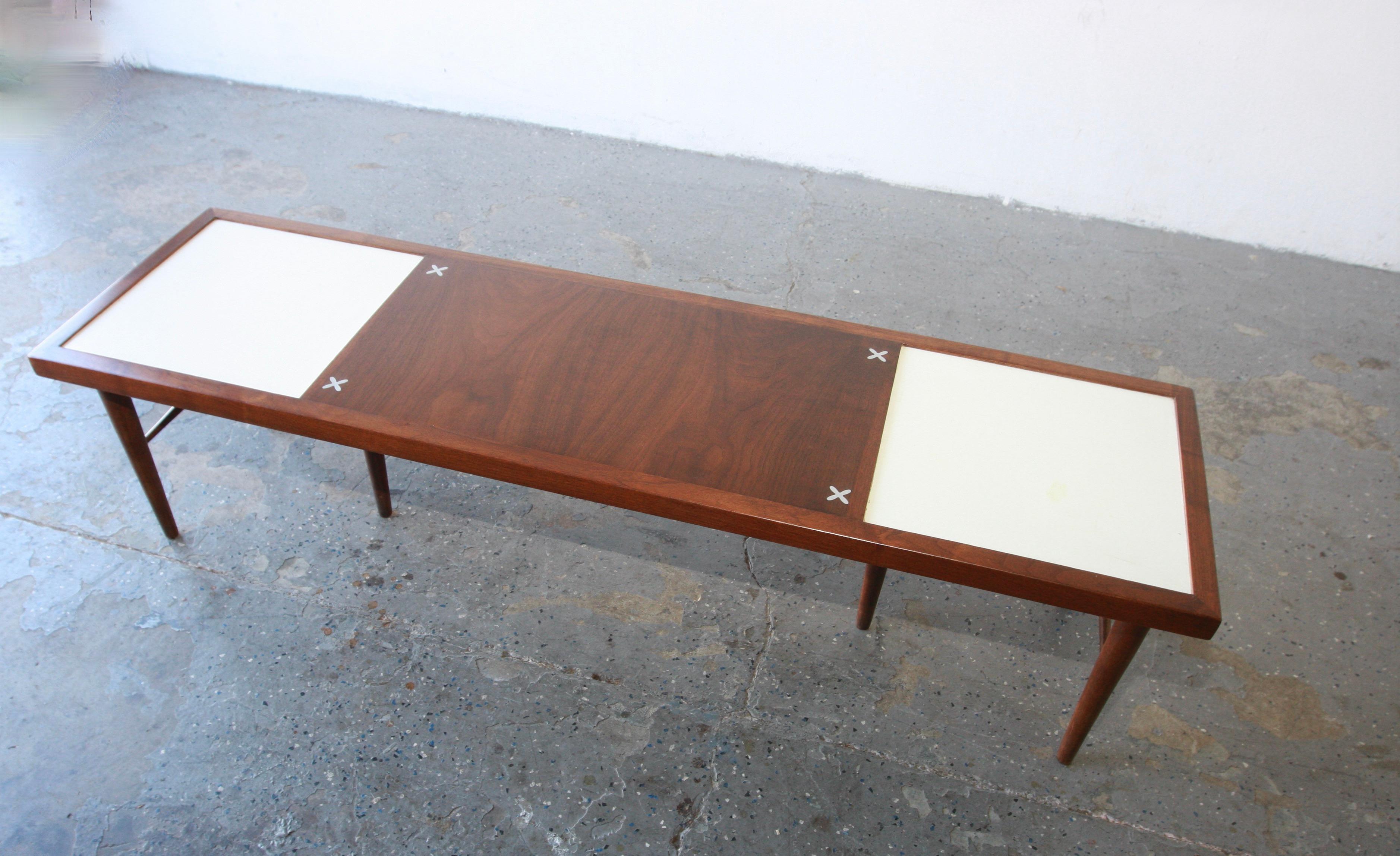 MCM Mid Century Merton Gershun for American of Martinsville Coffee Table For Sale 5